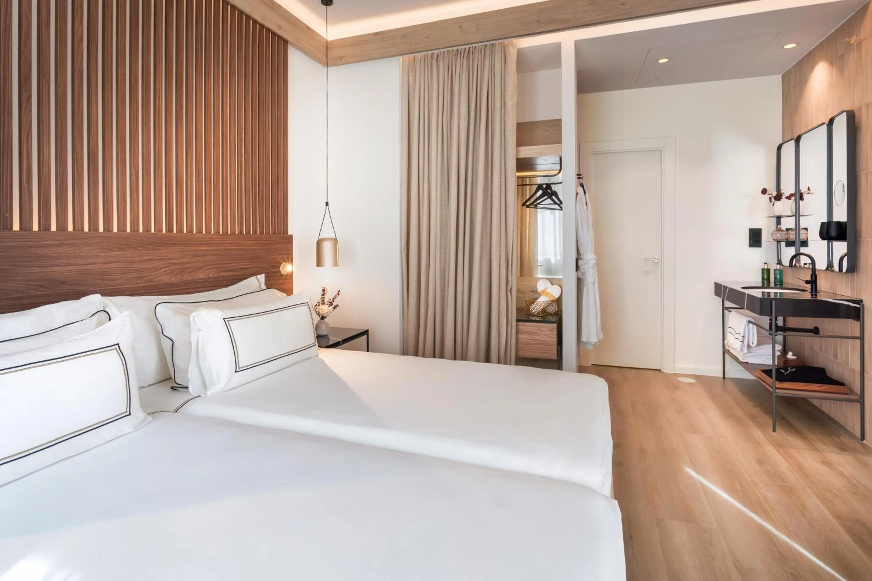 Bed in Meliá Granada