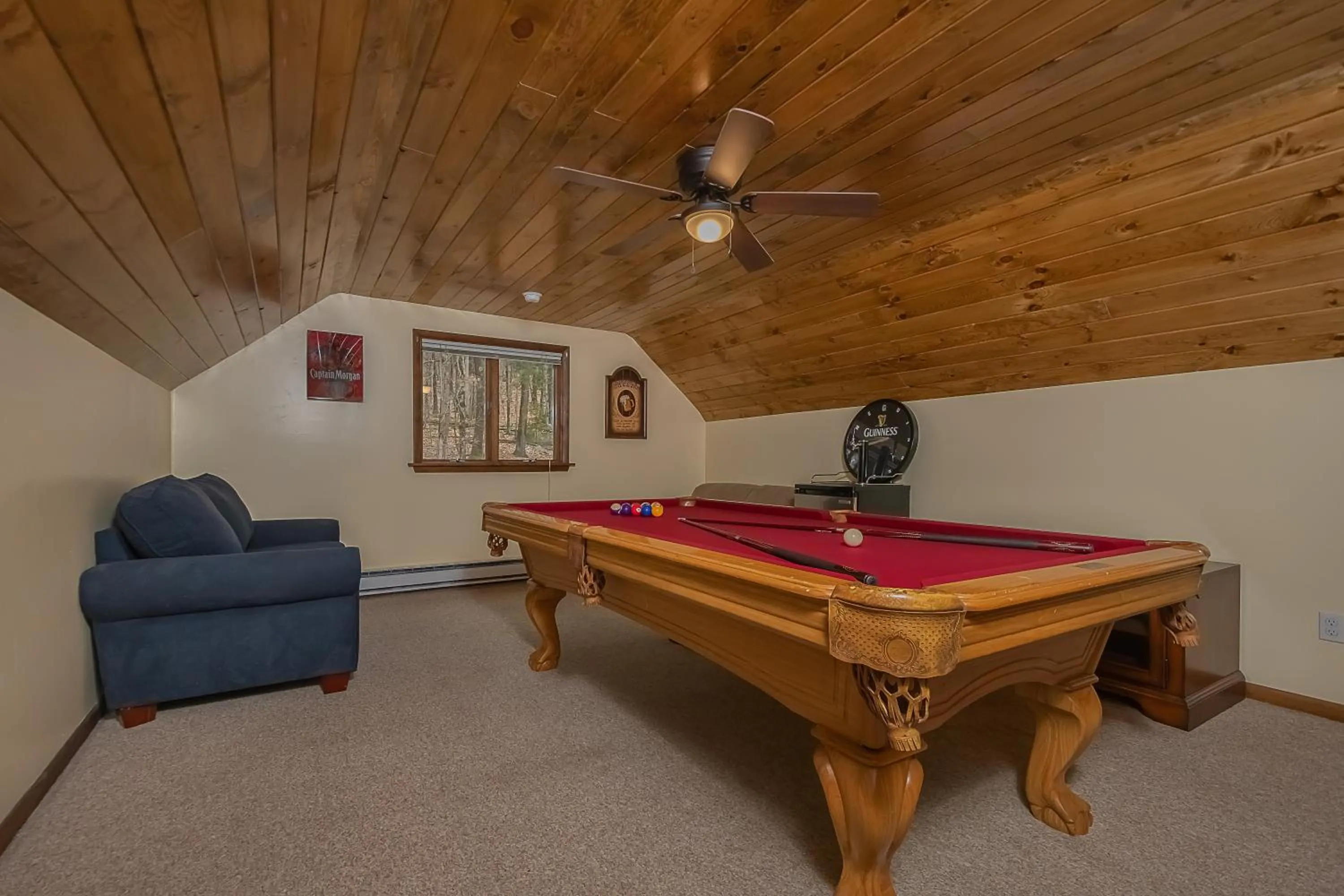 Property building in Fawn View Cabin
