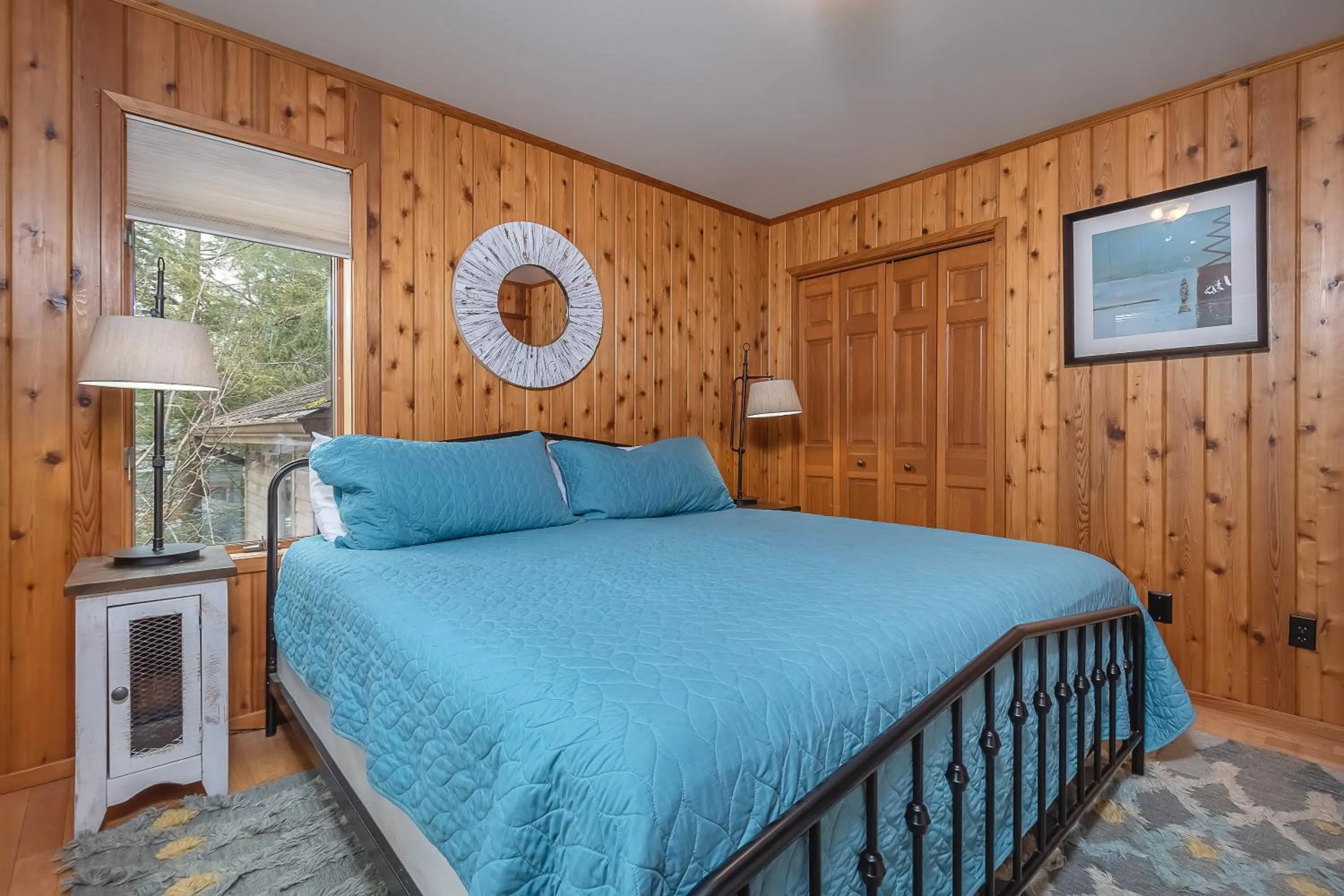 Property building, Bed in Gone Fish Inn