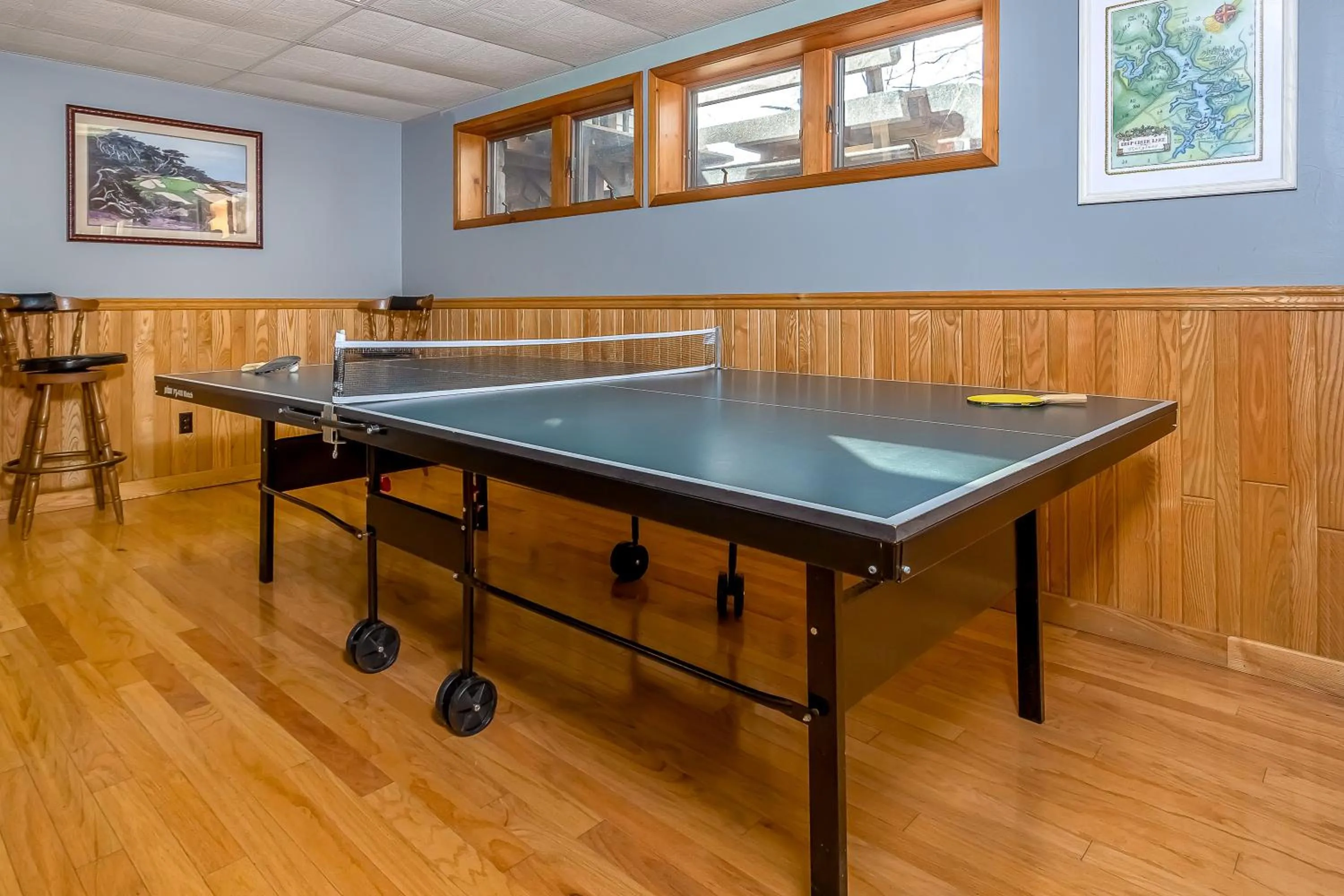 Property building in Gone Fish Inn