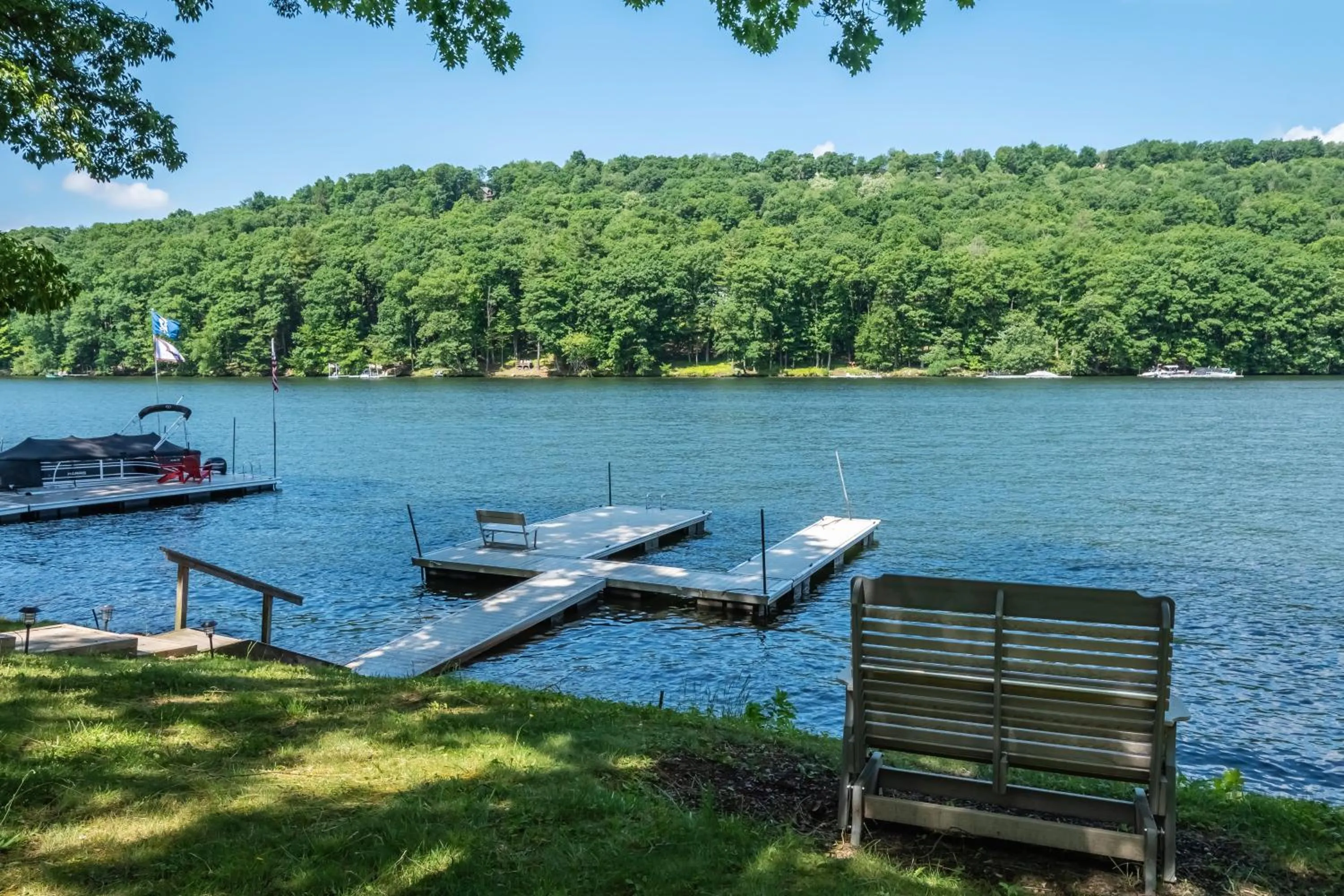 Property building in Gone Fish Inn