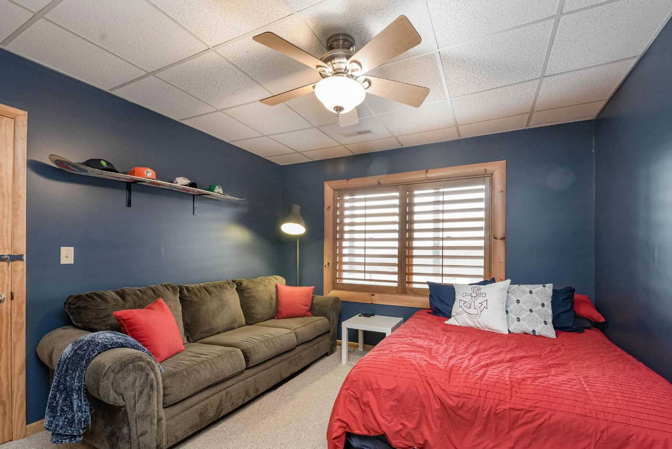 Property building, Bed in Happyplace Hideaway