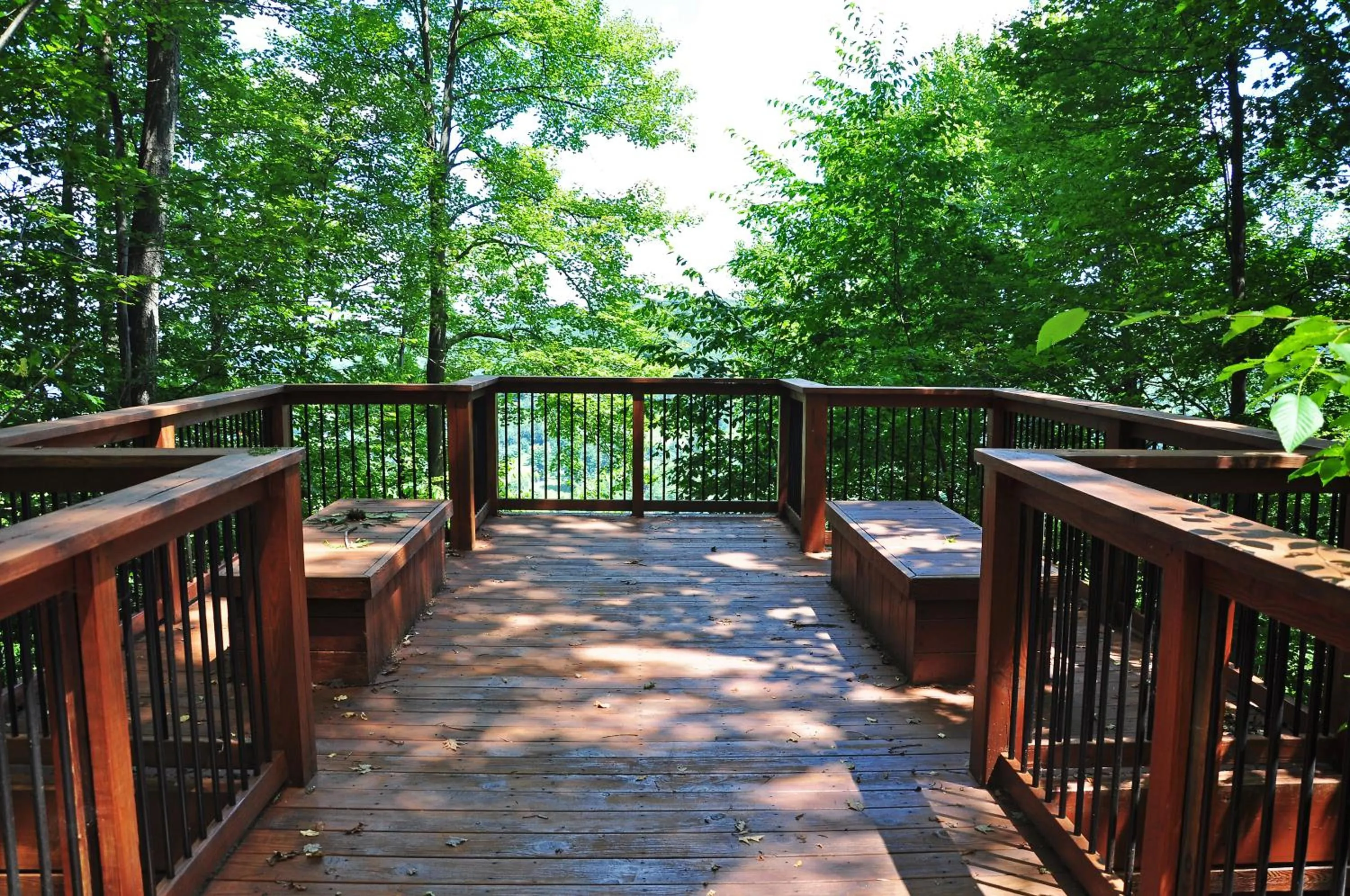 Property building in Happyplace Hideaway