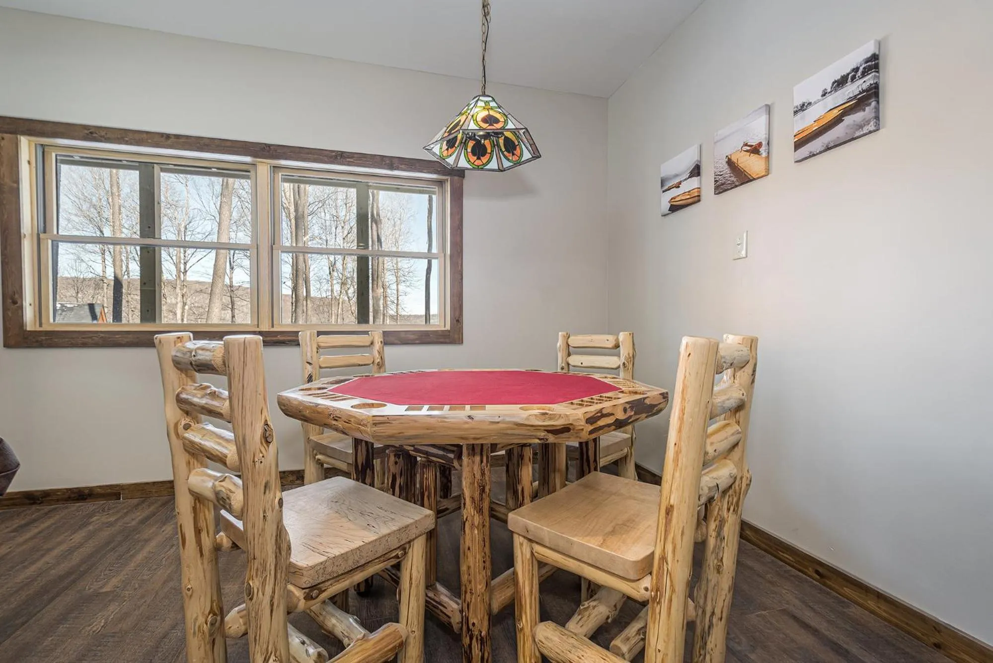 Property building in Honey Bear Hideaway