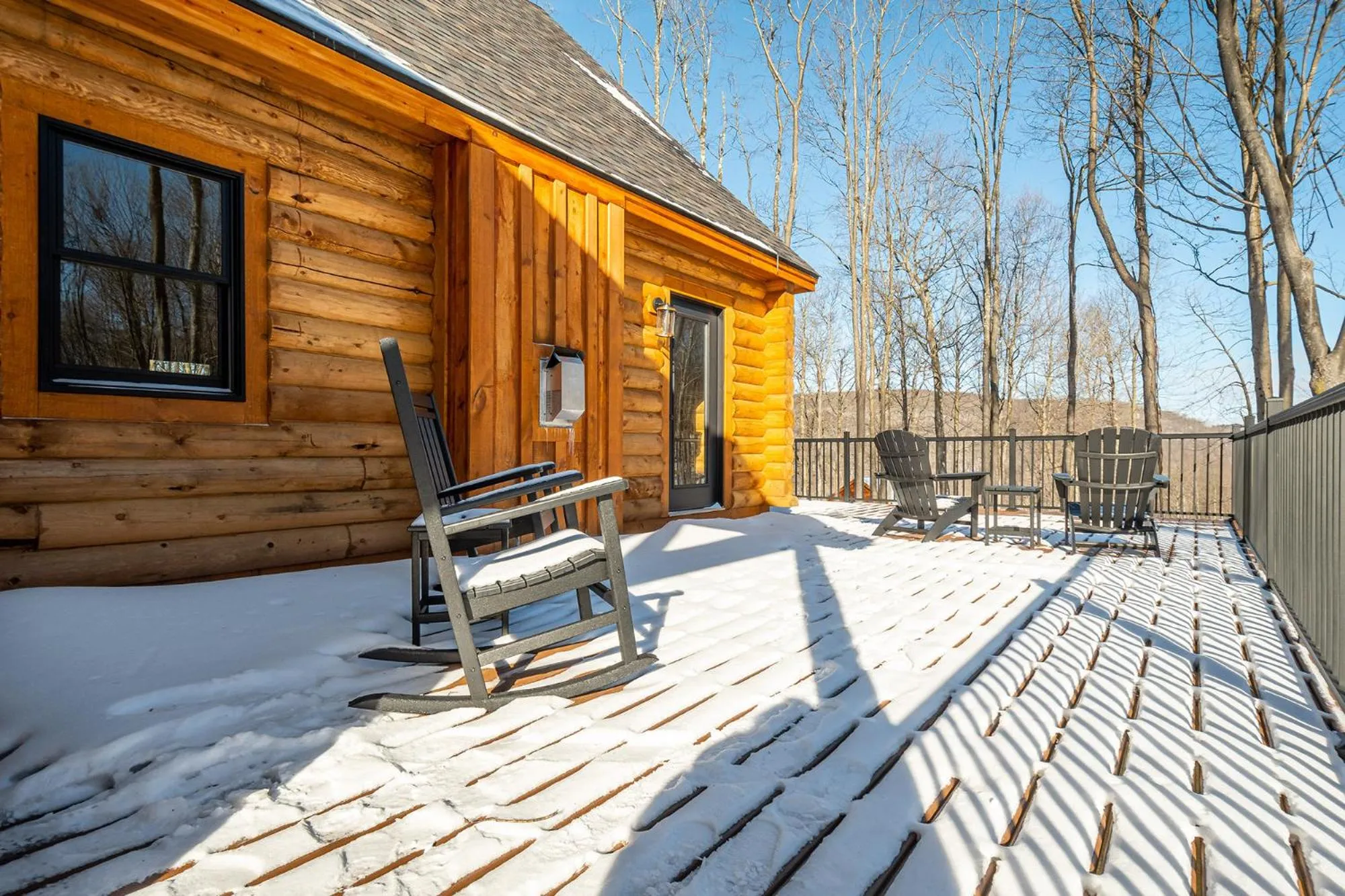 Property building in Honey Bear Hideaway