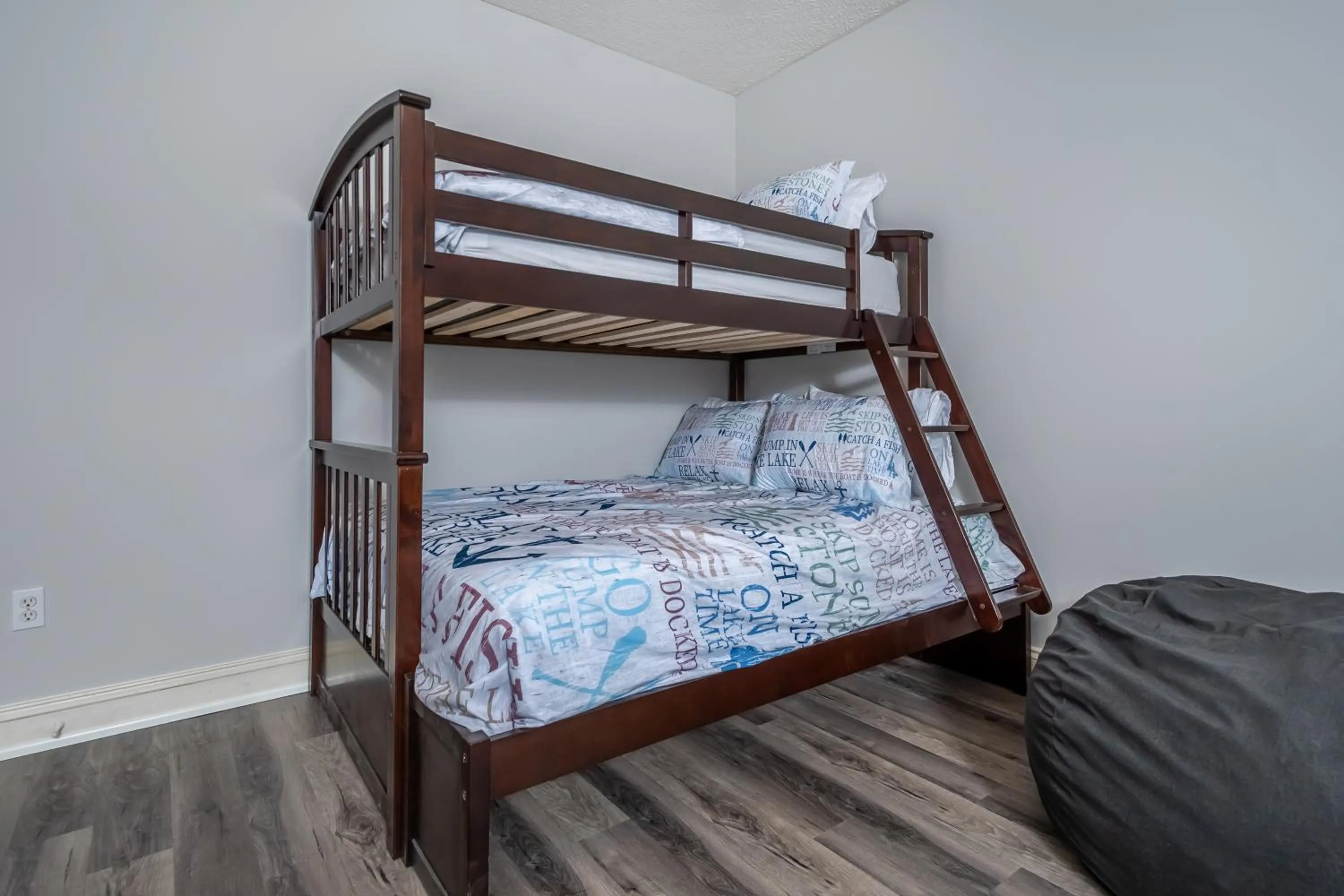 Property building, Bed in Leap Away