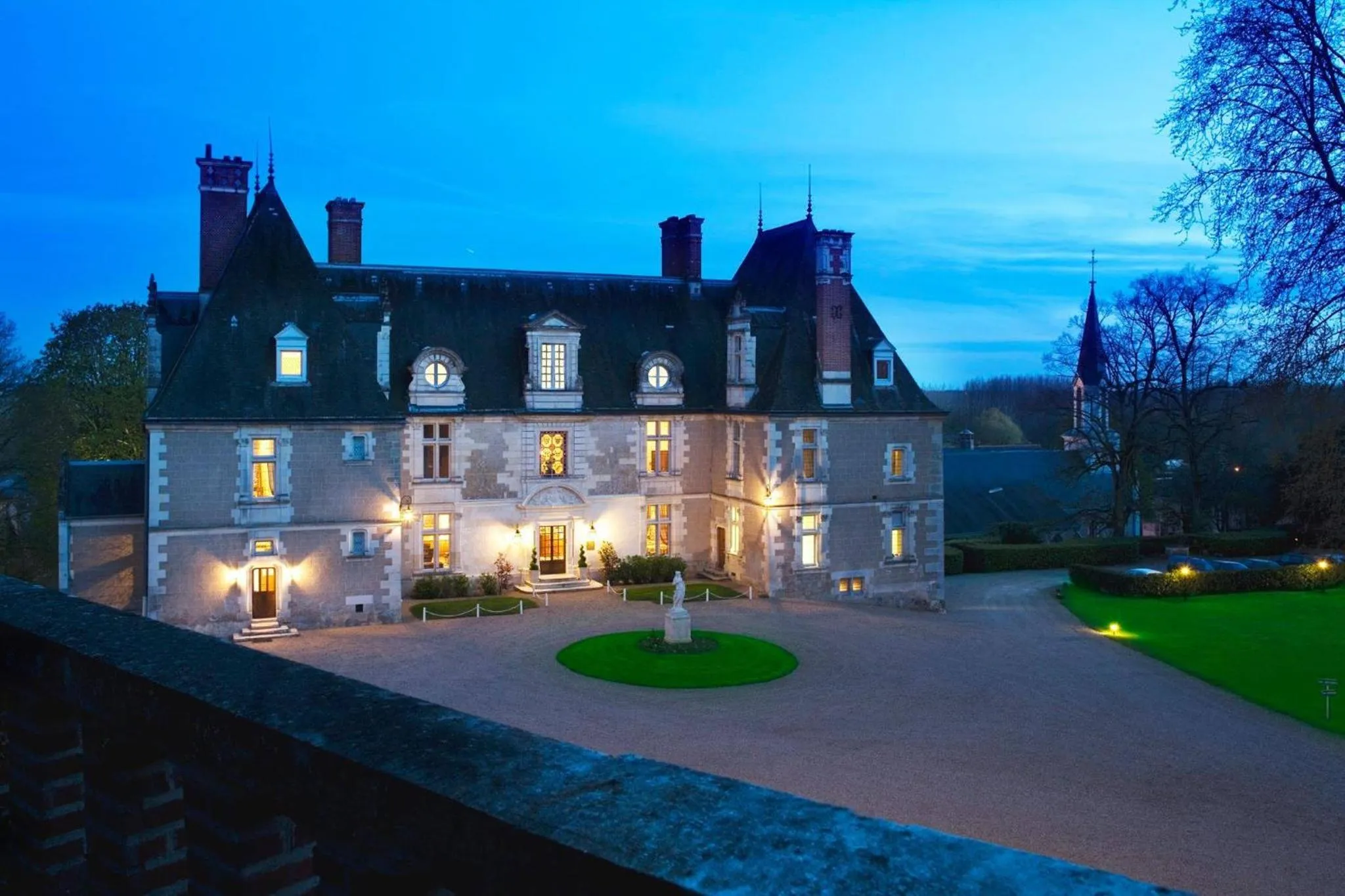 Property building in Château de Noizay - ChâteauZen