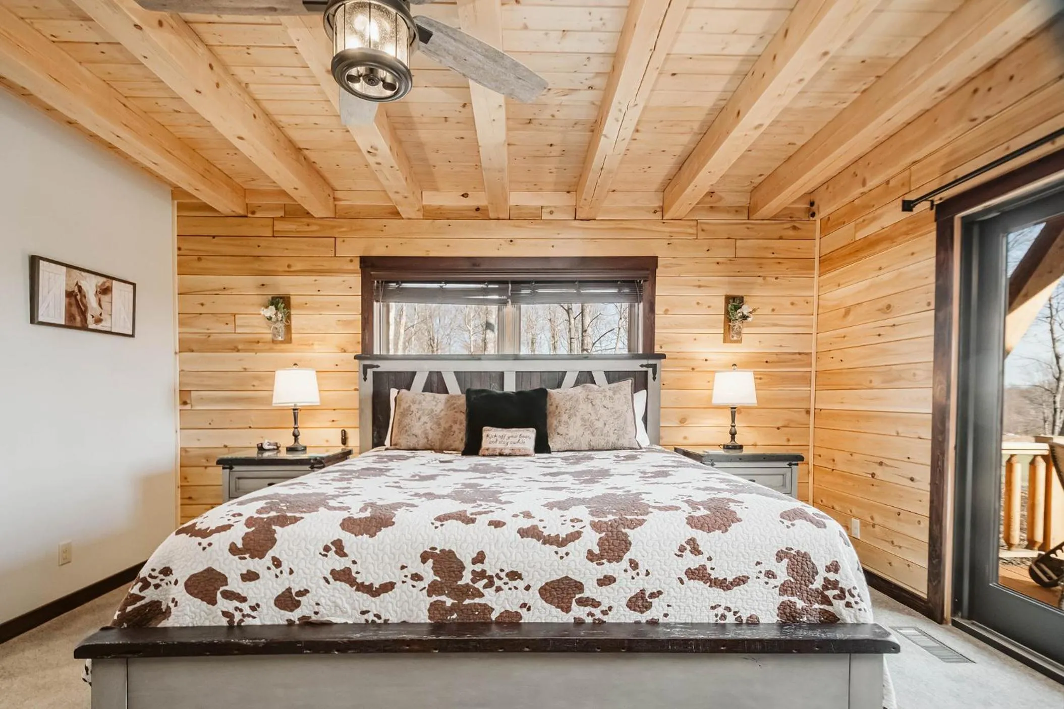 Property building, Bed in A Lil Slice of Heaven