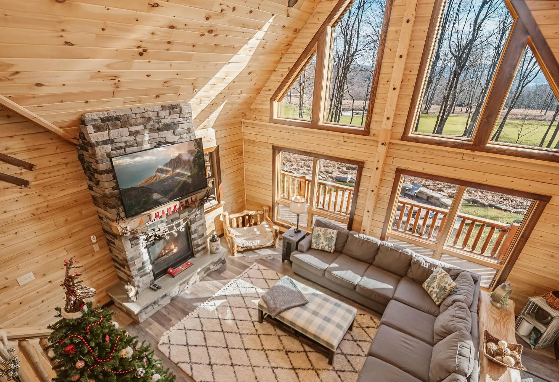 Property building in A Lil Slice of Heaven