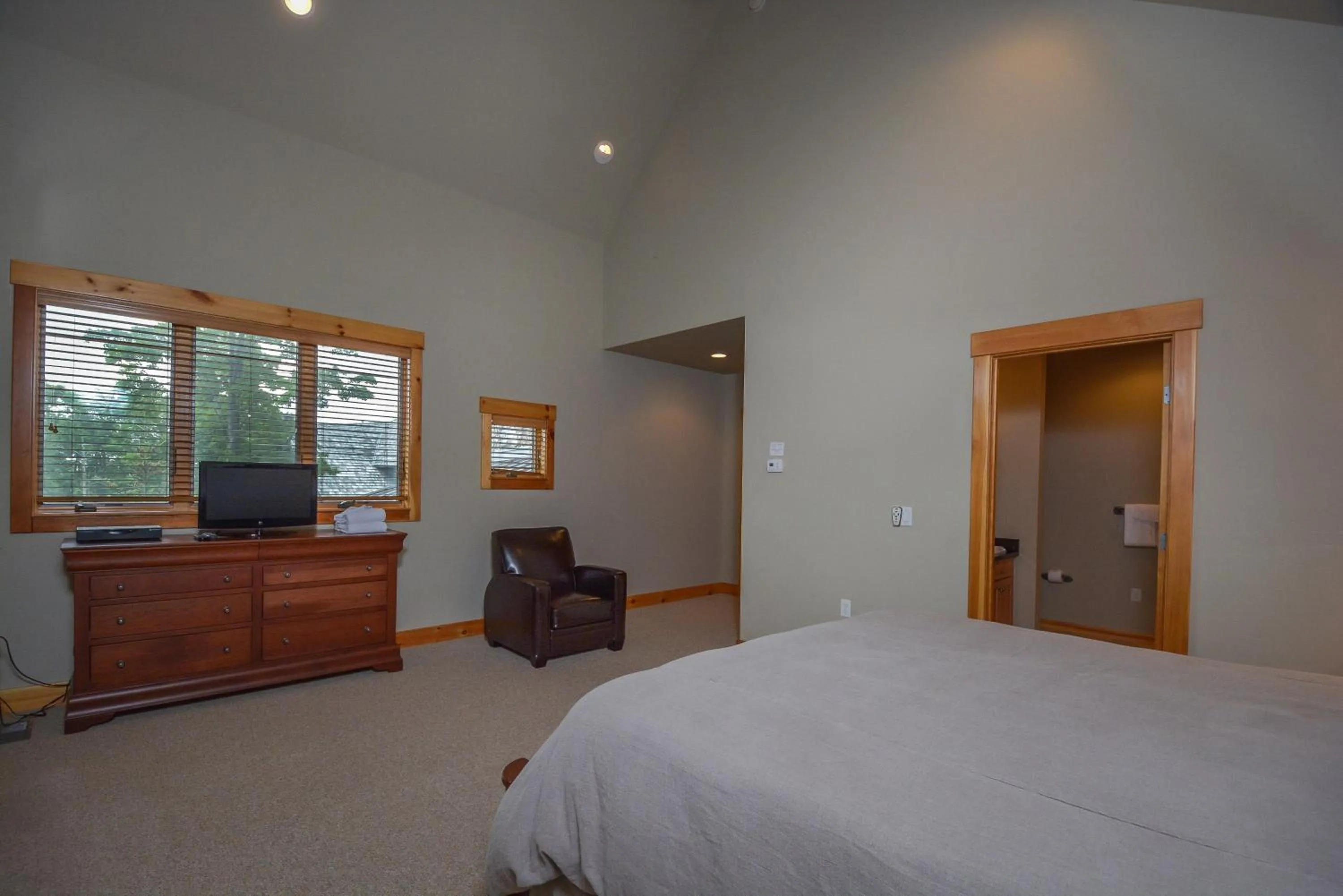 Bed in Retreat on Main Street