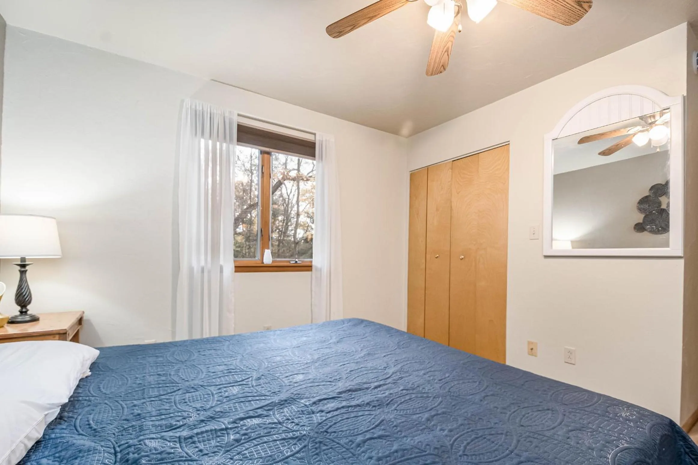 Property building, Bed in Views & Brews