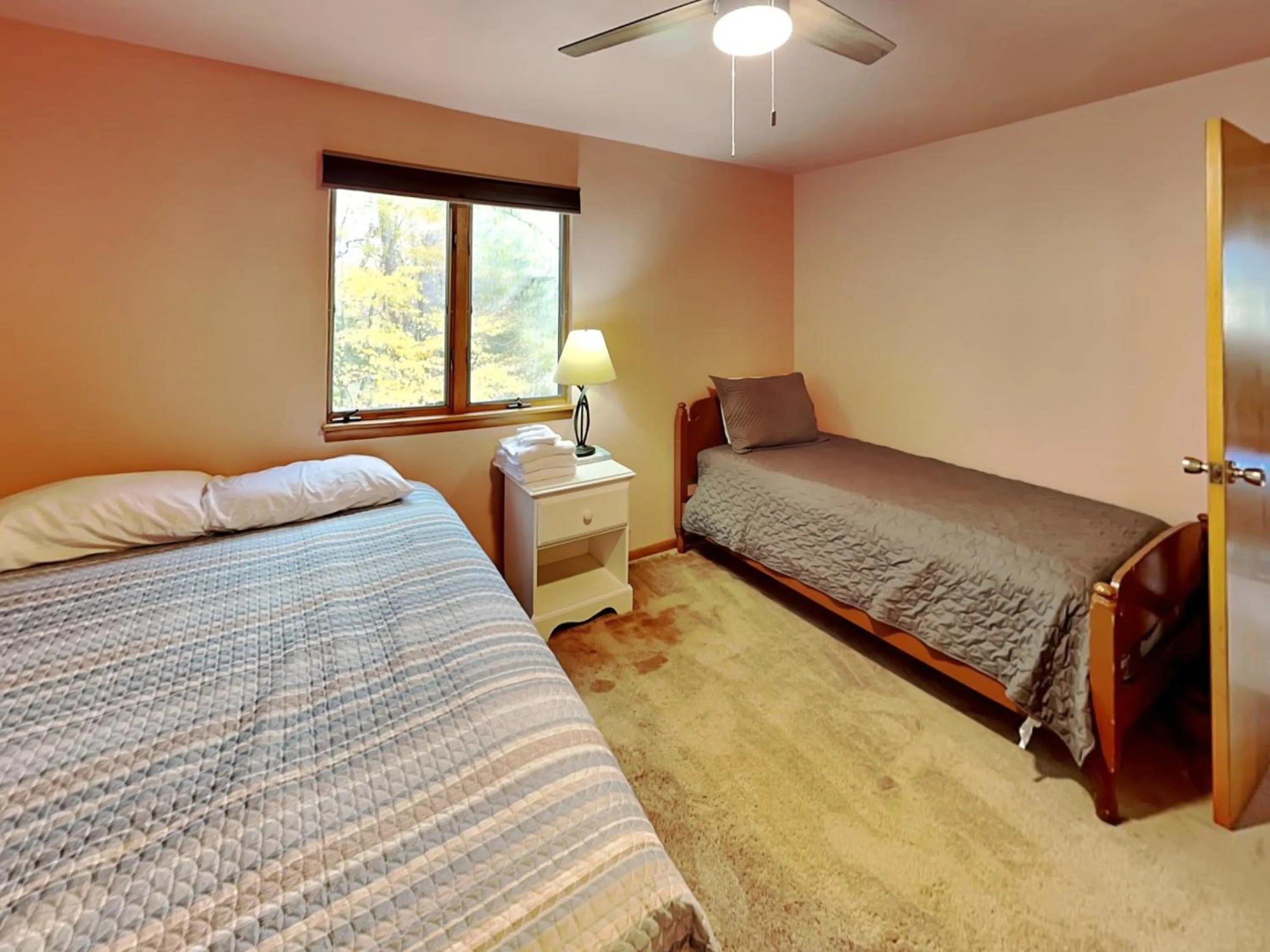 Bed in Views & Brews