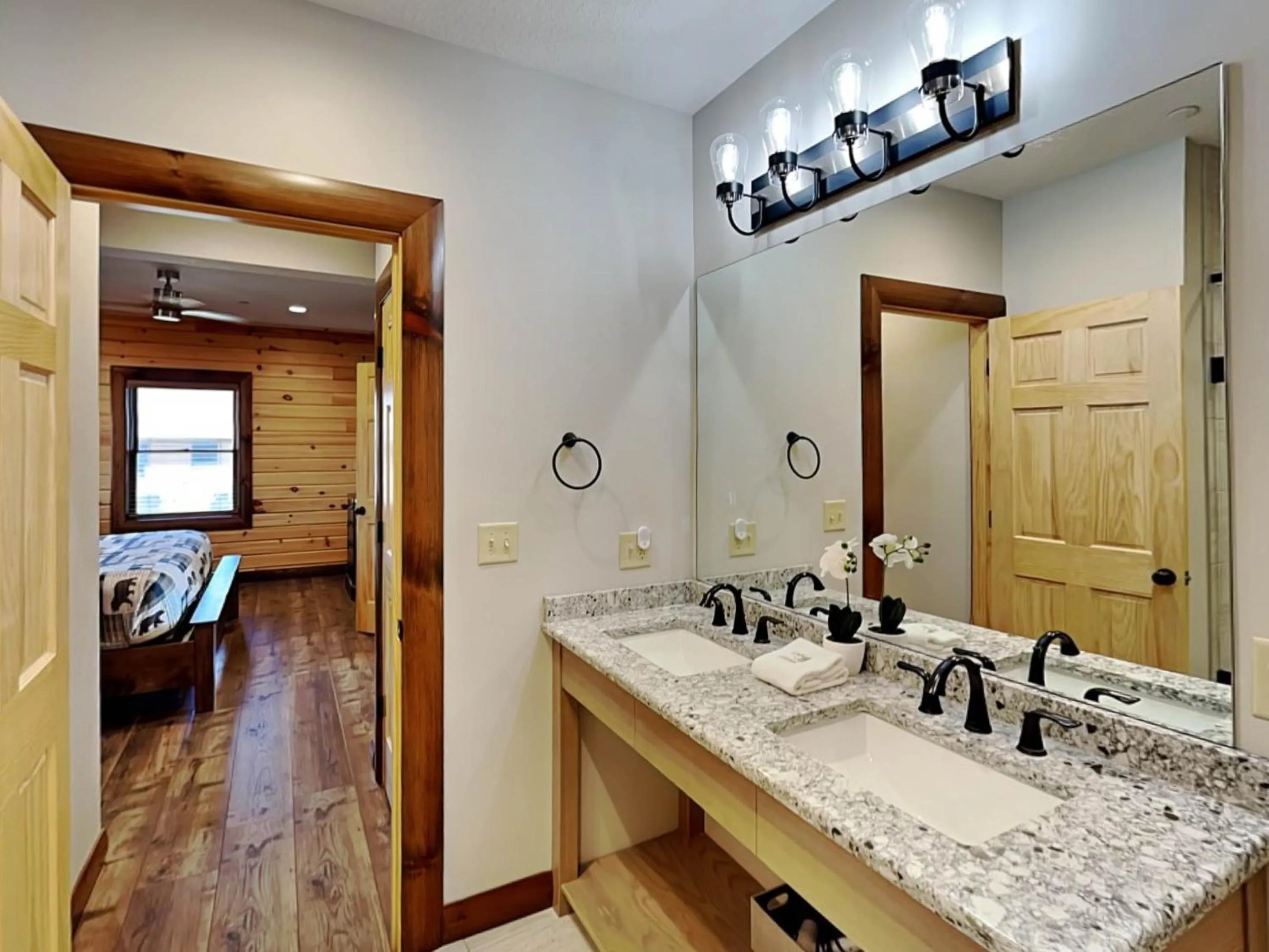 Water & Mountain Retreat