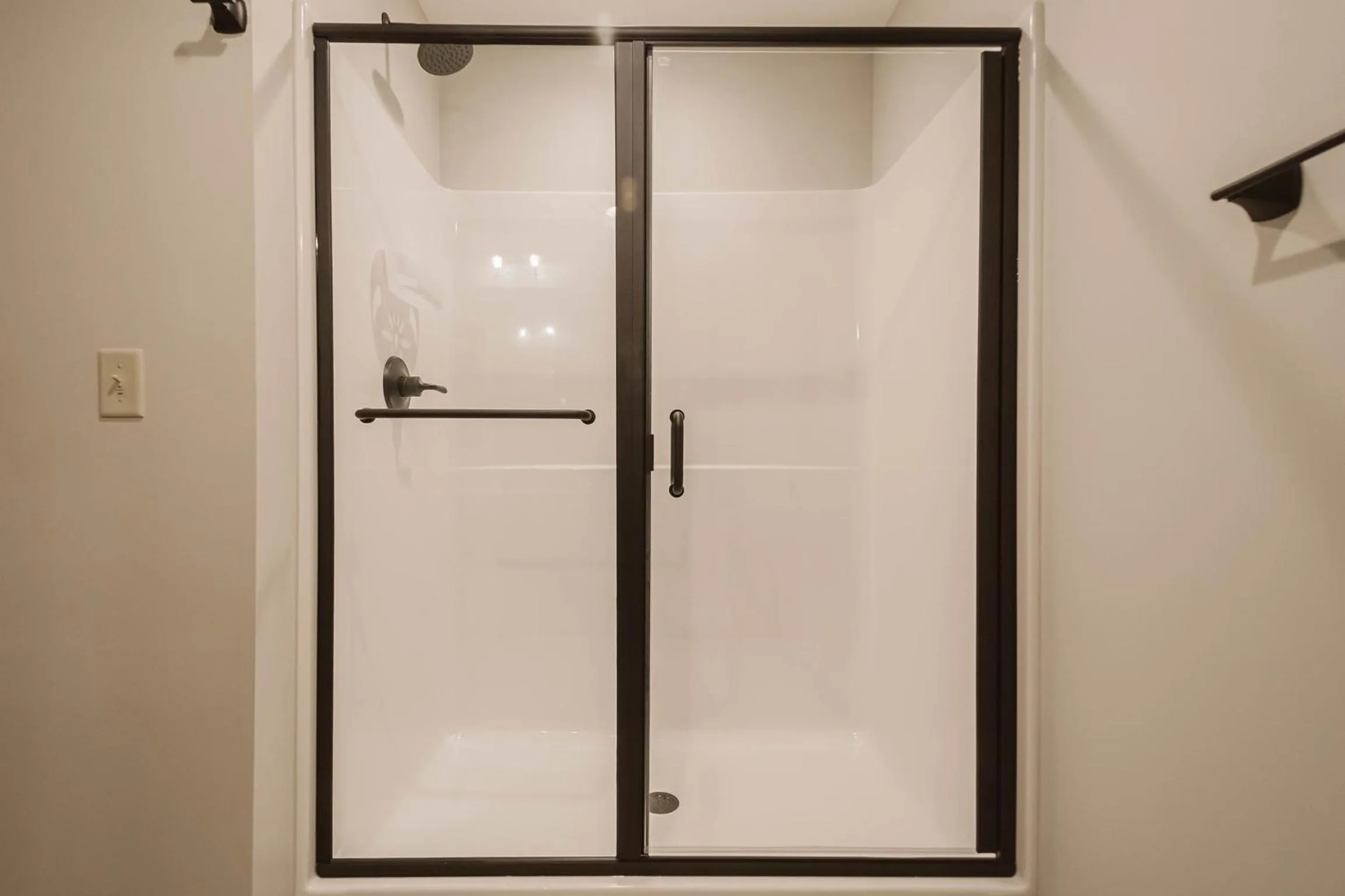 Property building in Water & Mountain Retreat