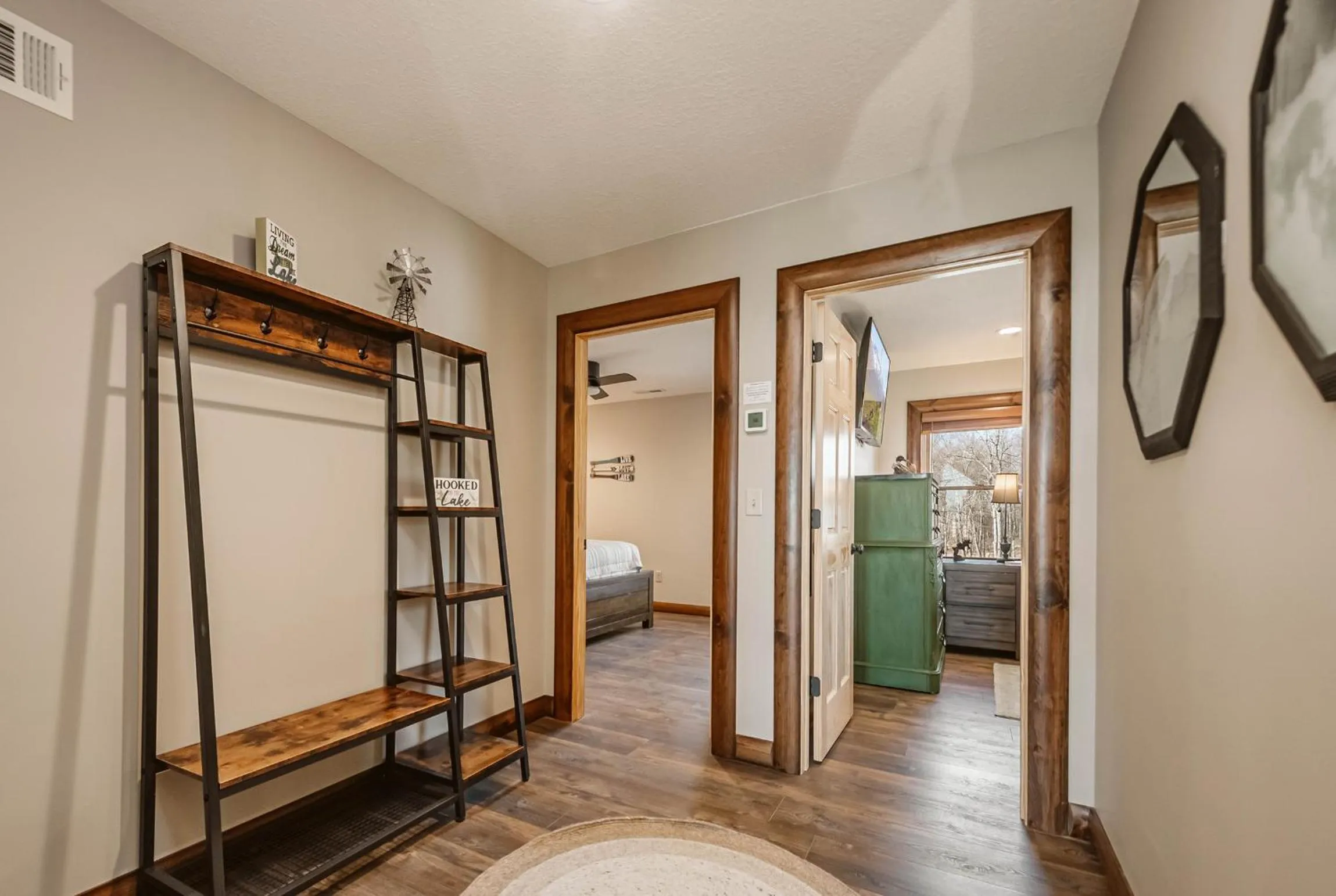 Property building, Bed in Water & Mountain Retreat