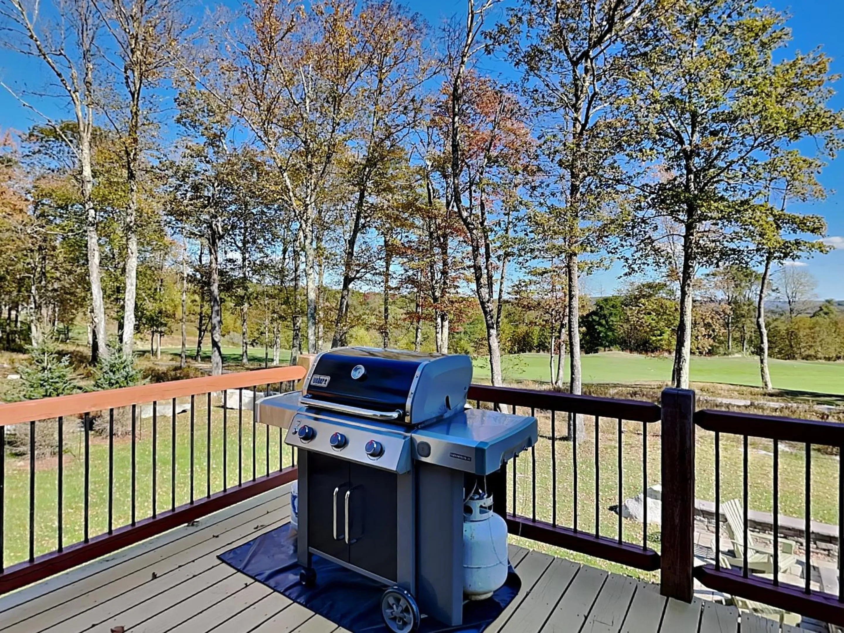 Water & Mountain Retreat
