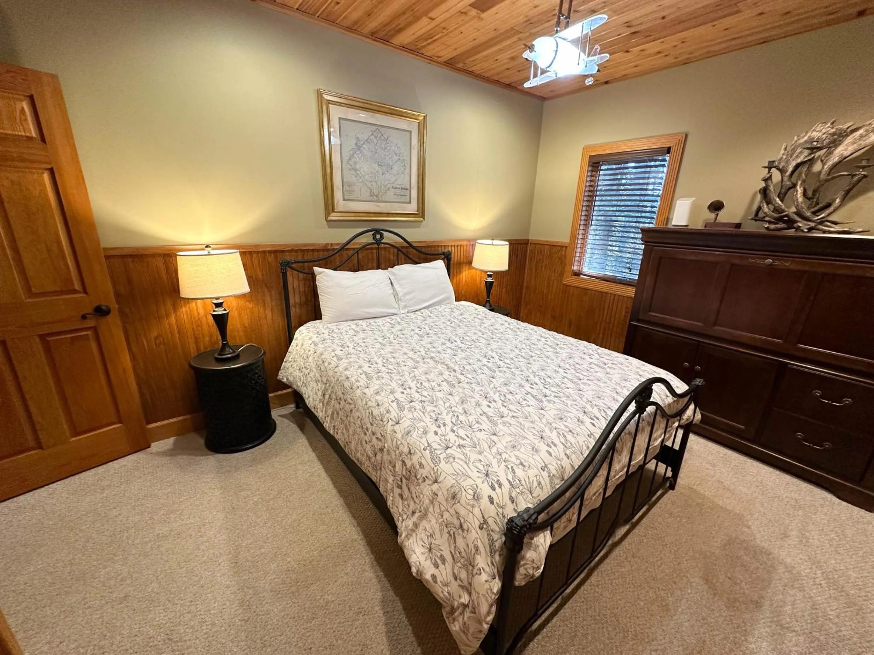 Bed in Wisp N Around