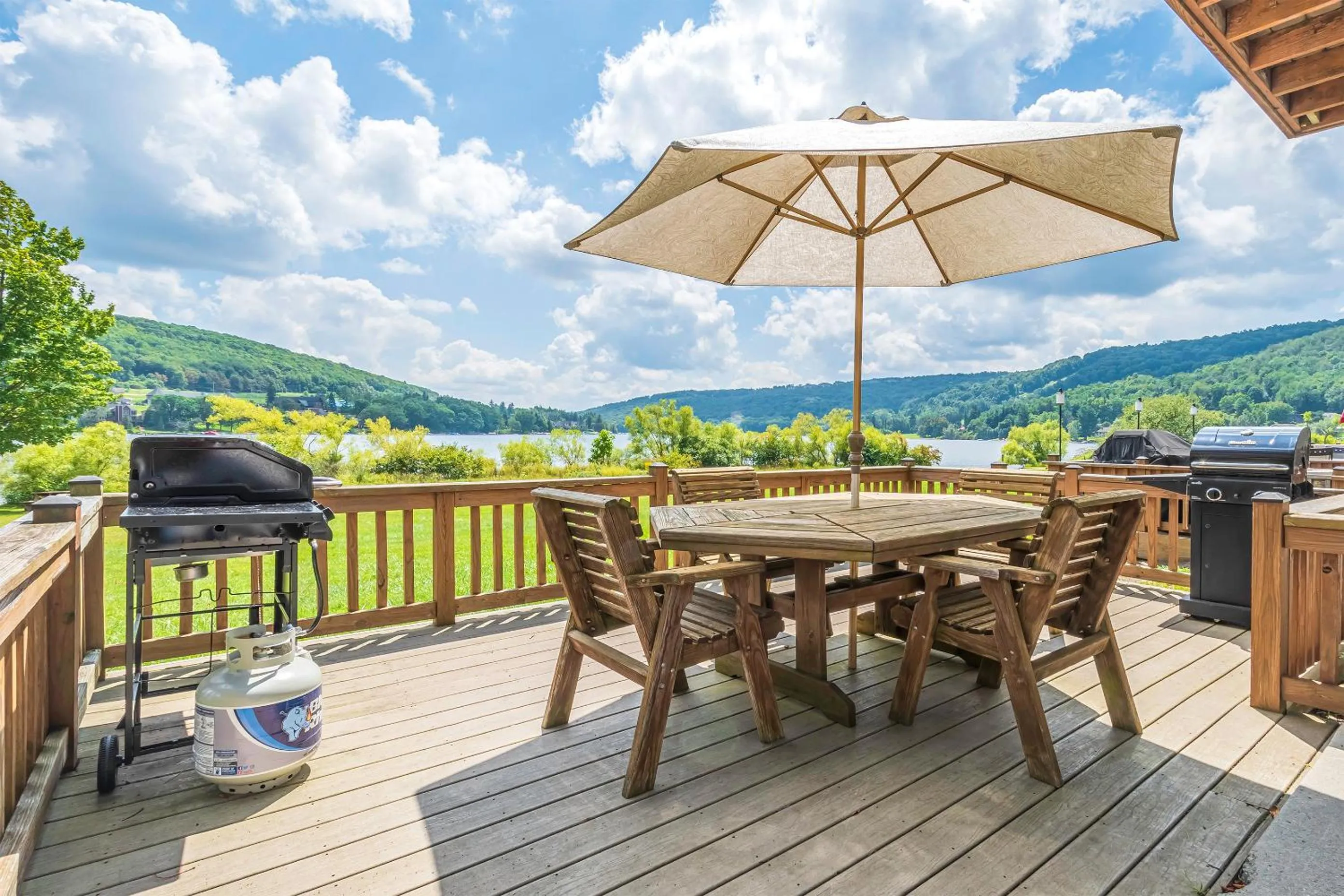 Property building in Ski Harbor 11