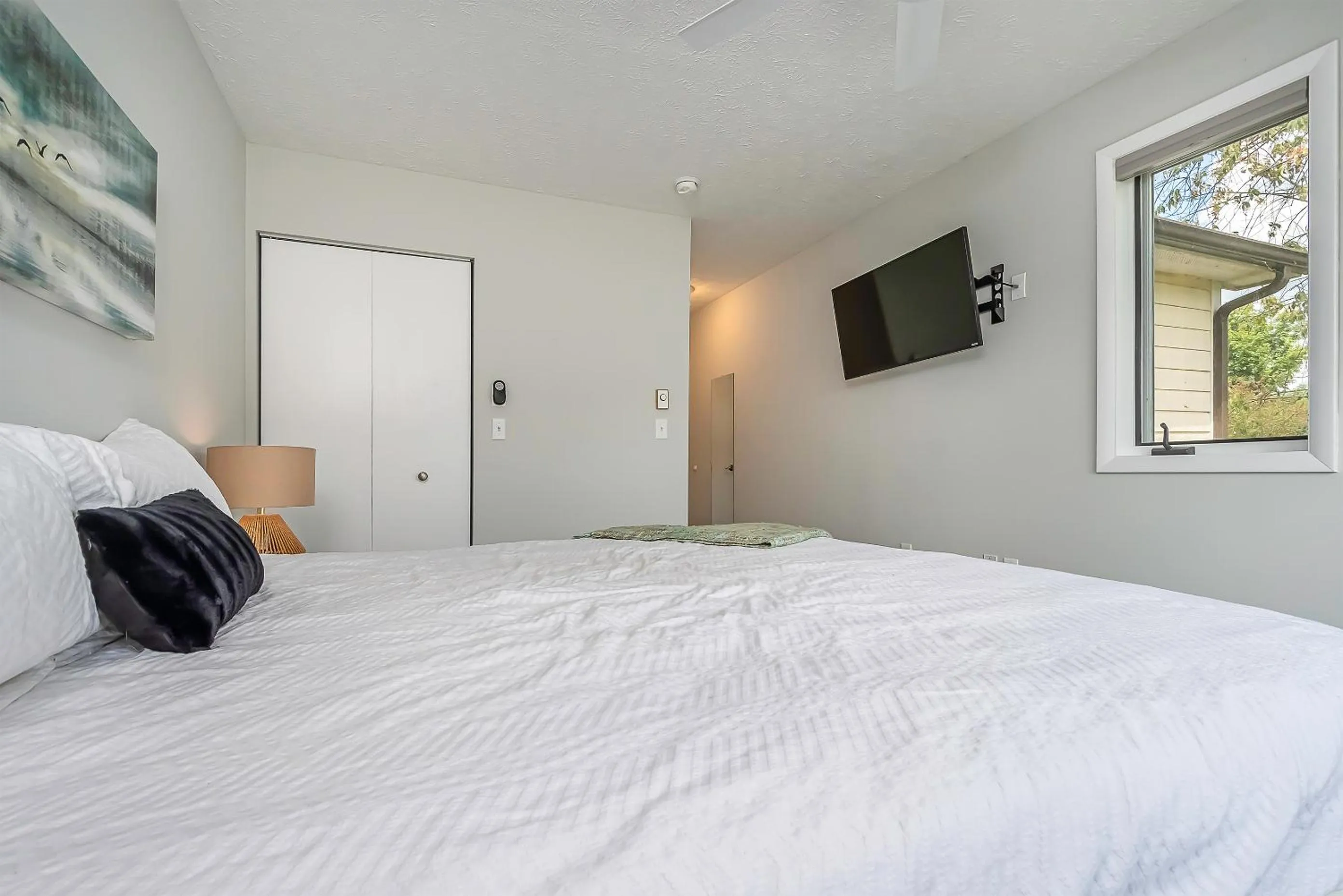 Property building, Bed in Ski Harbor 11