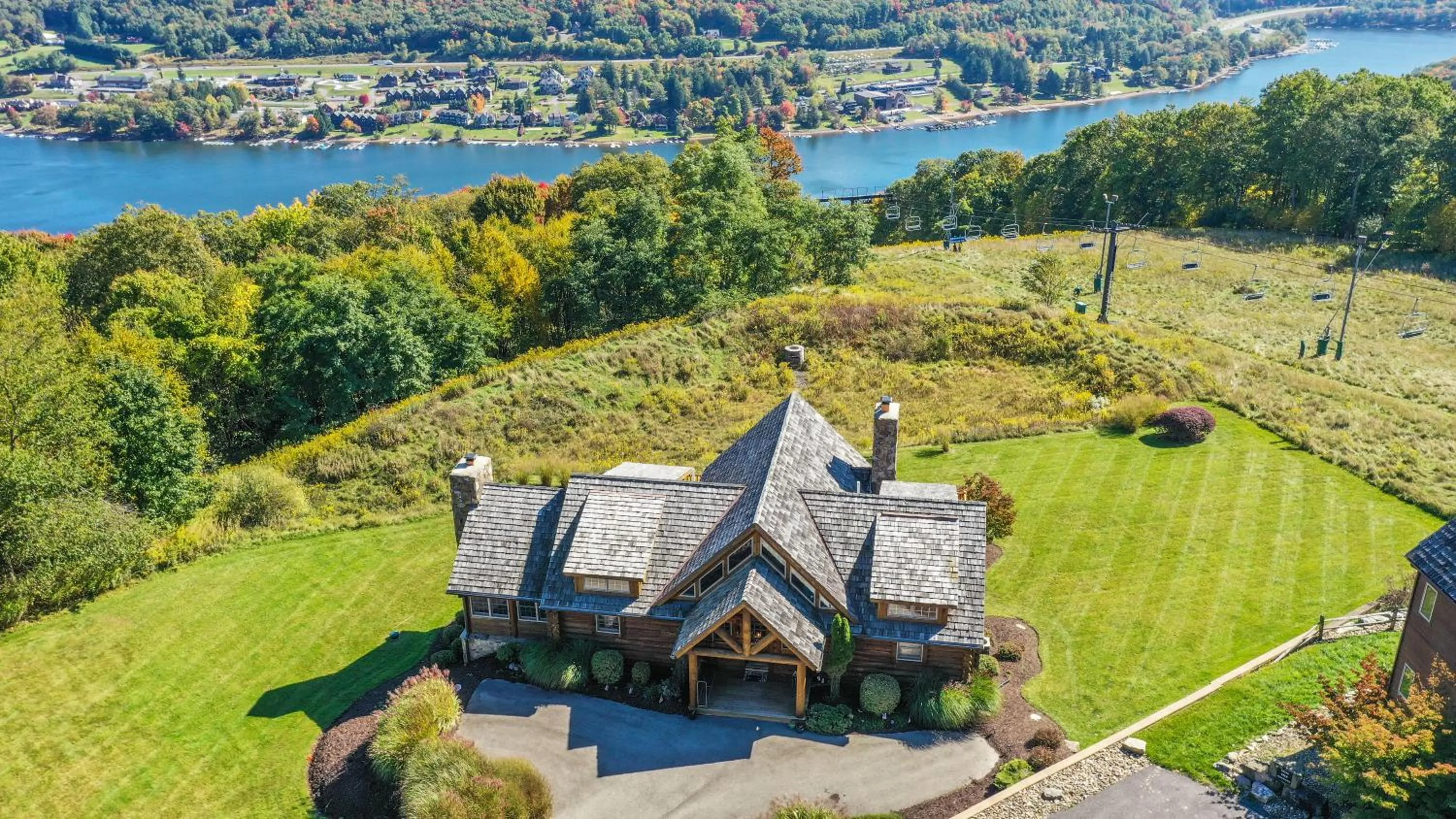 Property building in Wispy Business