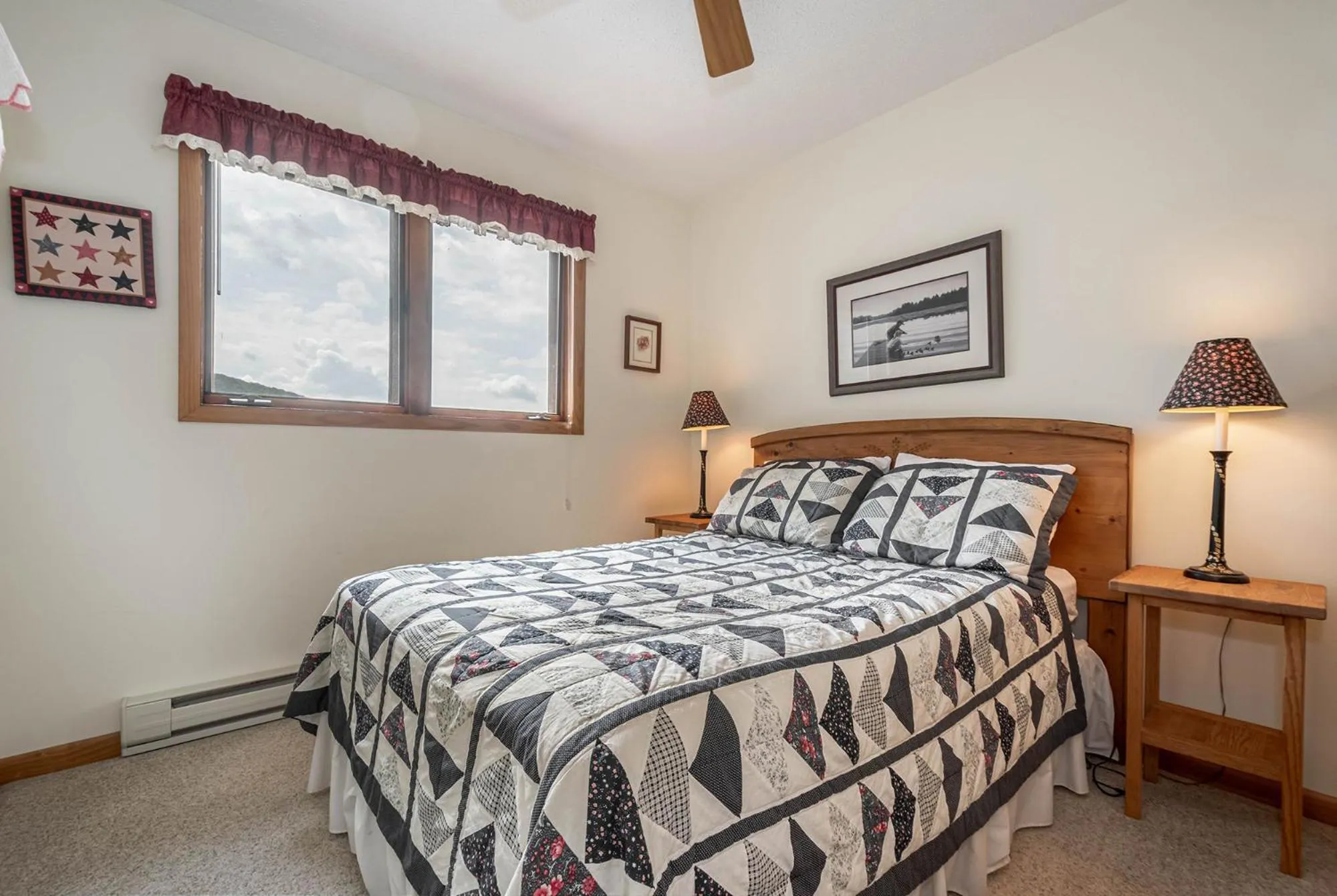 Bed in Ski Harbor 14