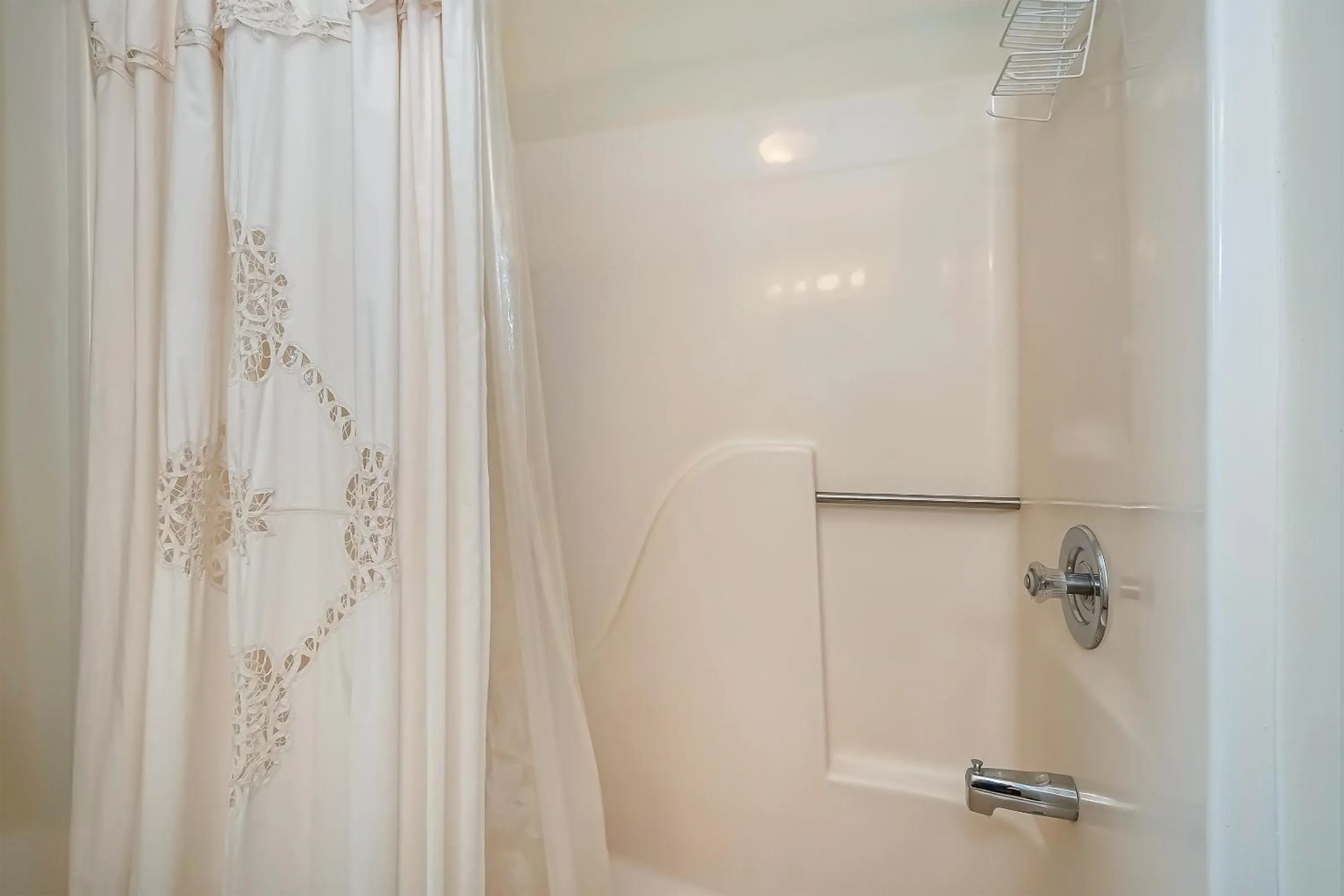 Property building in Ski Harbor 19