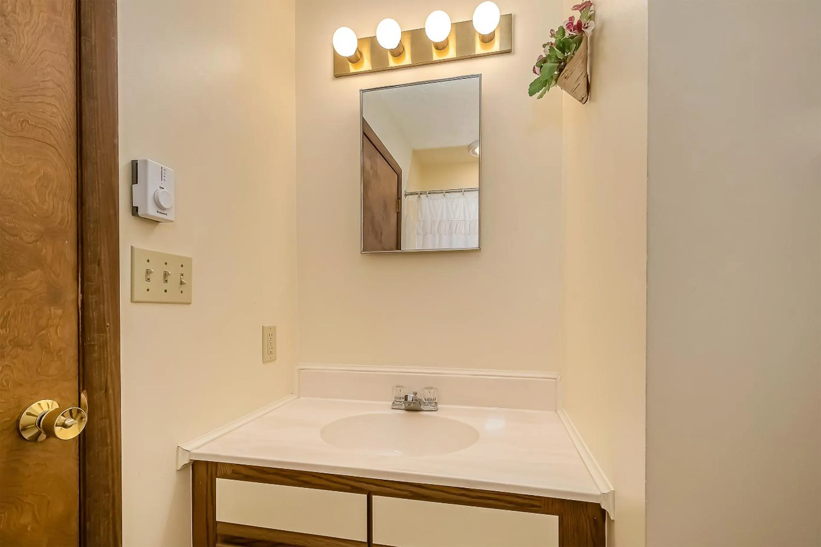 Property building in Ski Harbor 19