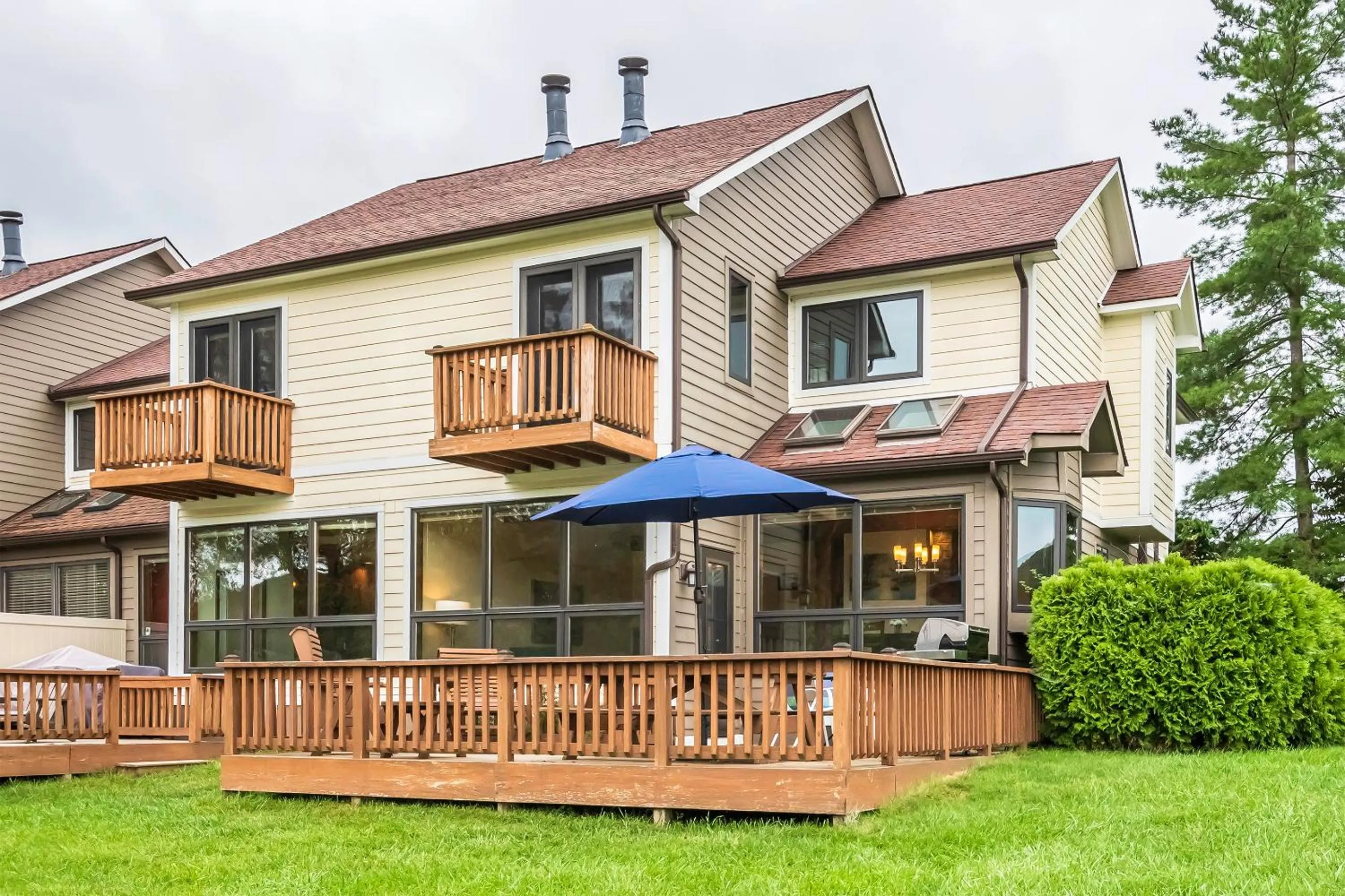 Property building in Ski Harbor 19