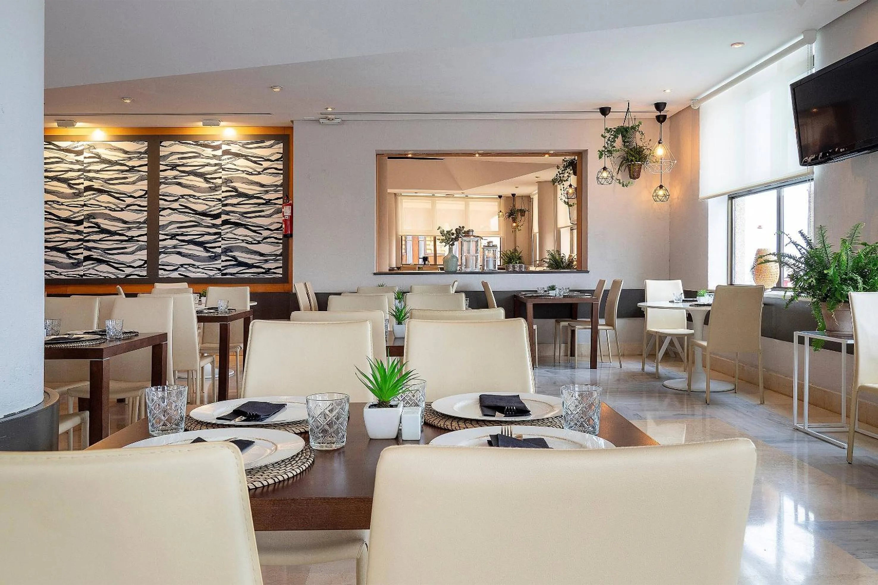 Hotel Cádiz Paseo del Mar Affiliated by Meliá