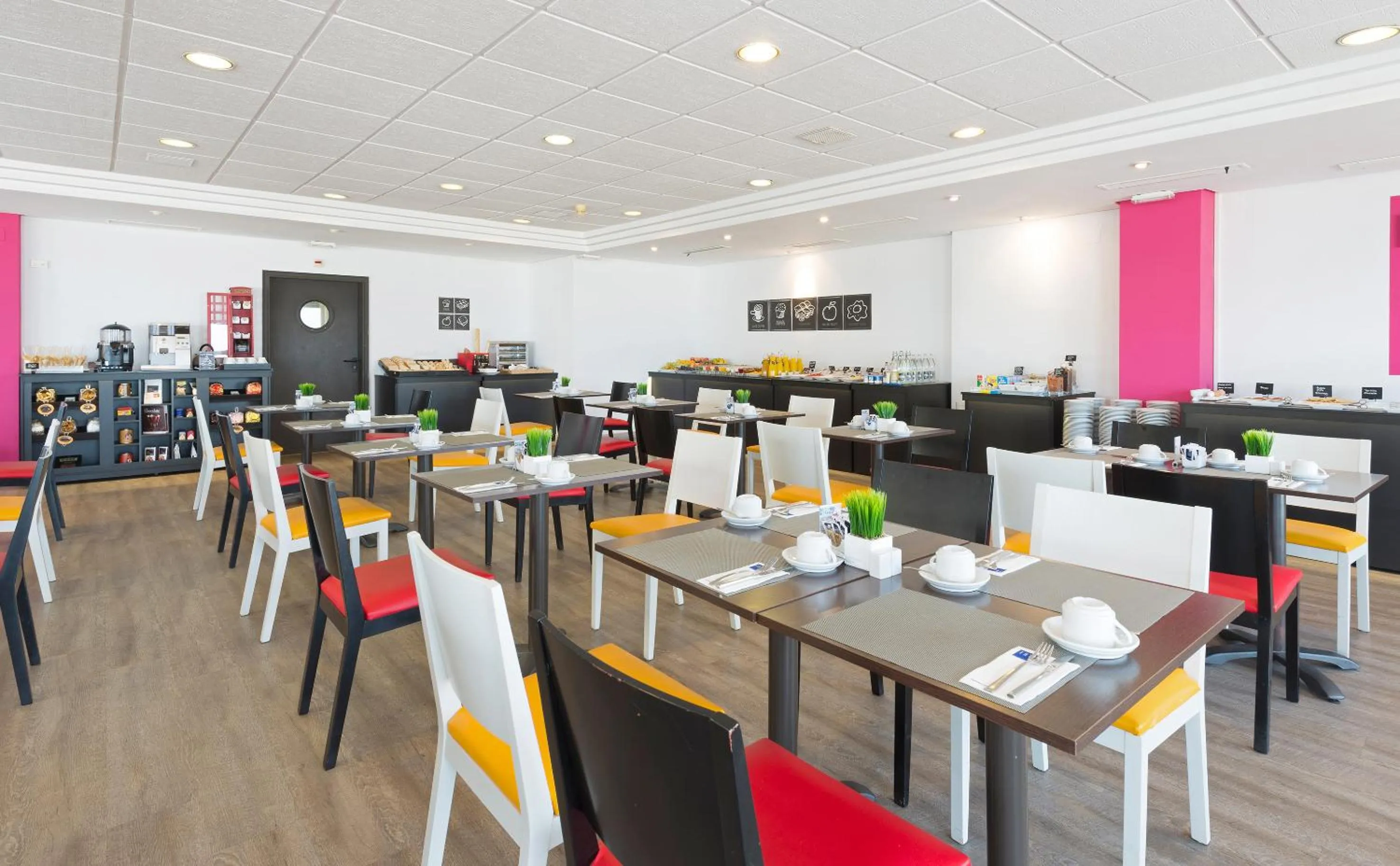 Restaurant/places to eat in Hotel Cádiz Paseo del Mar, Affiliated by Meliá