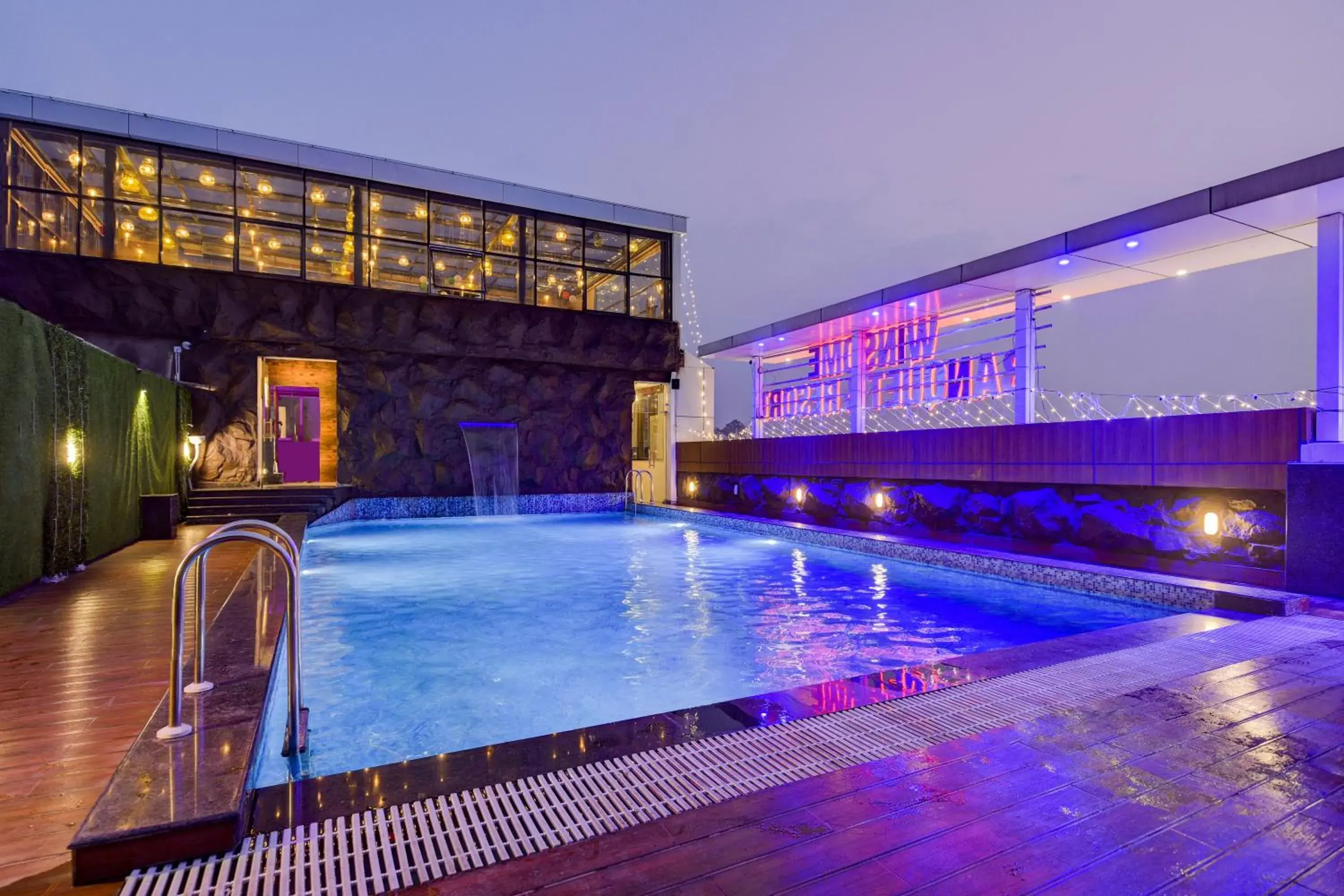 Swimming pool in Treebo Winsome Banquet And Resort Swimming pool in Treebo Winsome Banquet And Resort