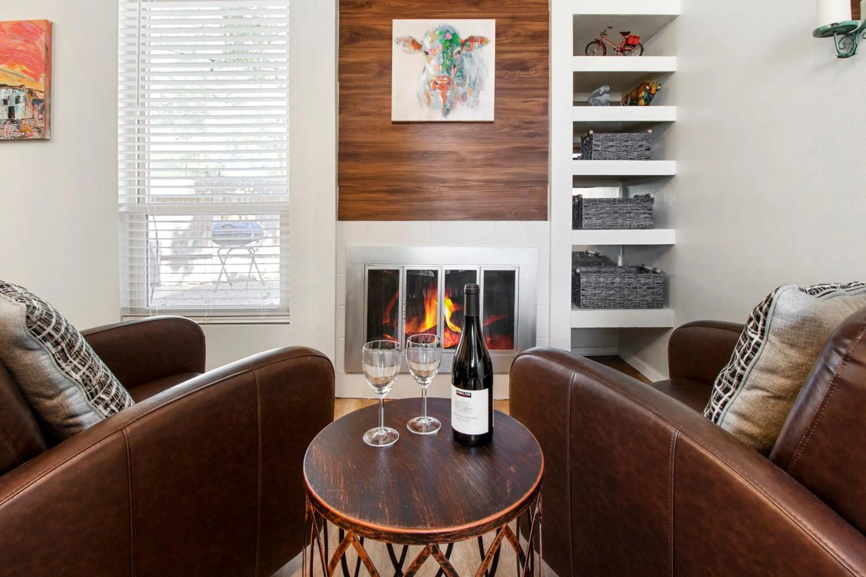El Altos - An Irvie Home with Summer Pool