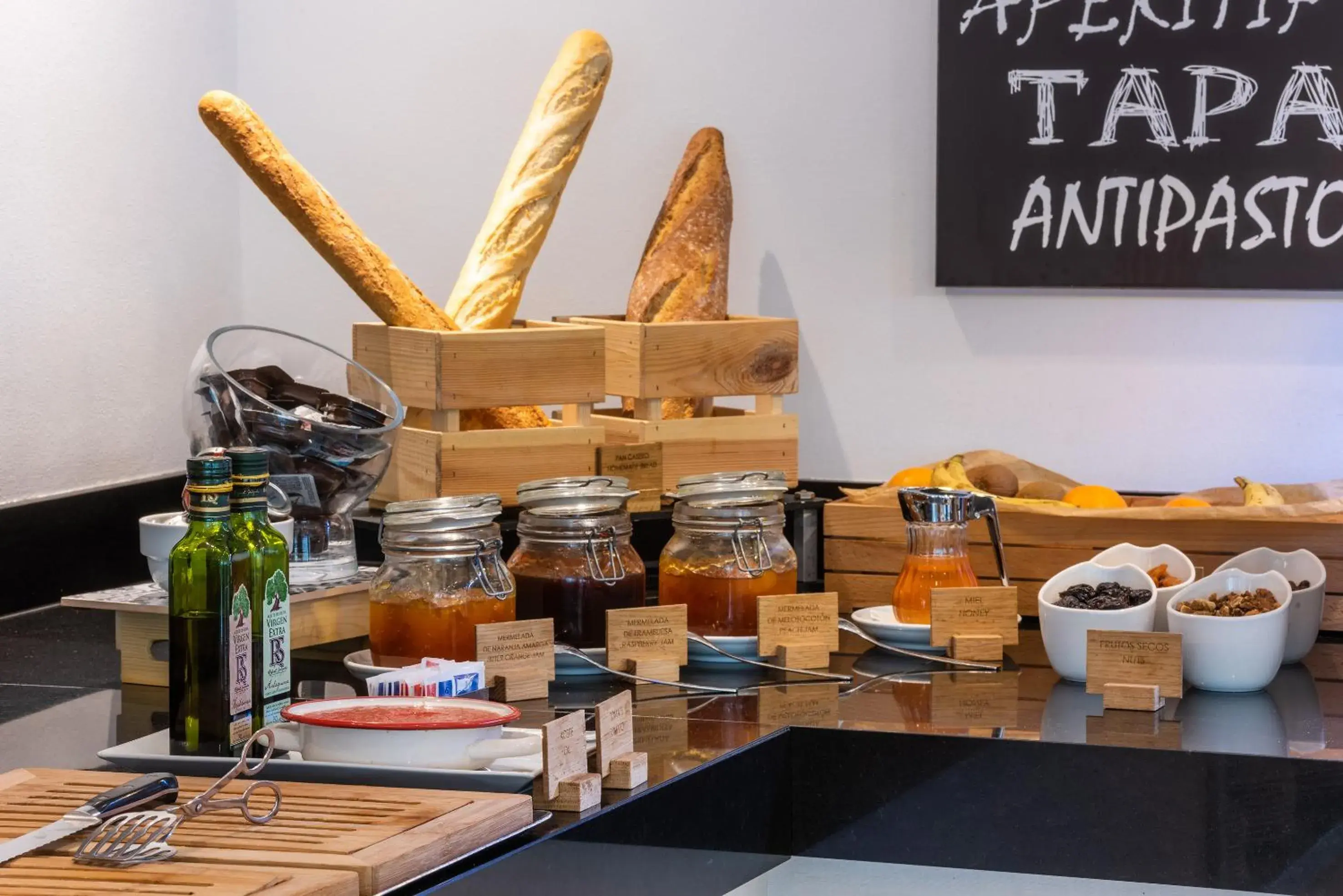 Food in Hotel San Sebastián Orly, Affiliated by Meliá Food in Hotel San Sebastián Orly, Affiliated by Meliá