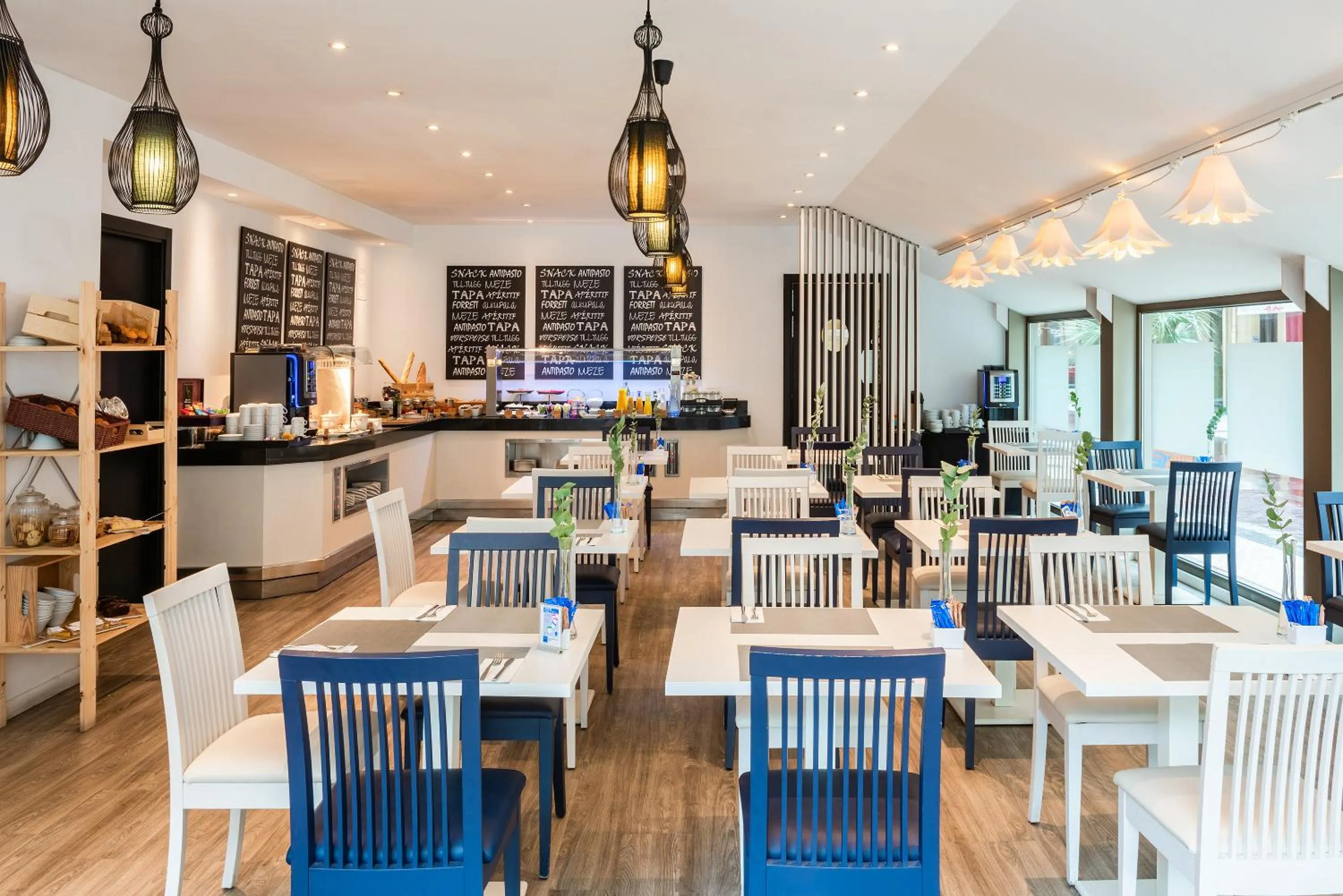 Restaurant/places to eat in Hotel San Sebastián Orly, Affiliated by Meliá