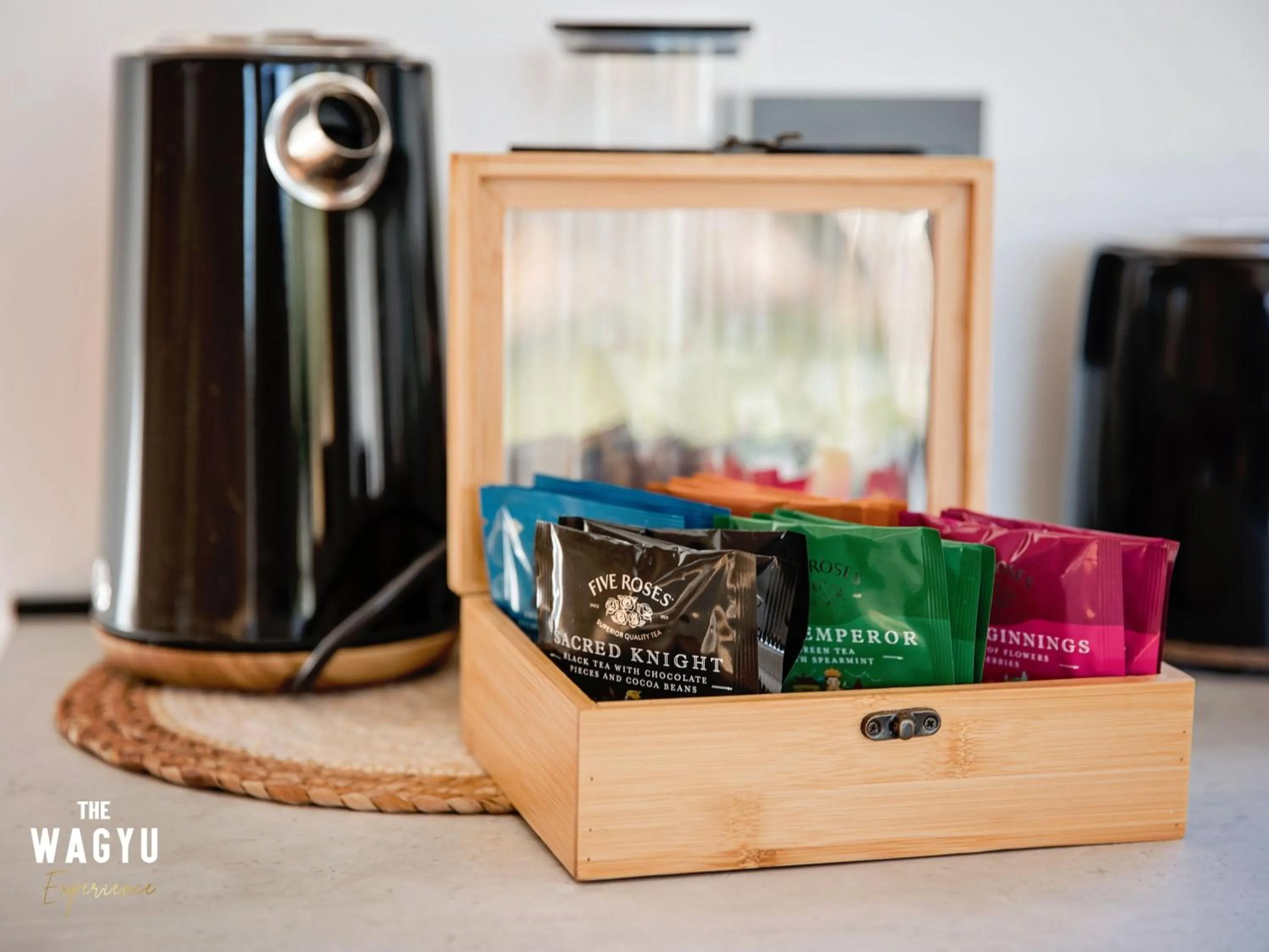 Coffee/tea facilities in Wagyu Mountain Lodge