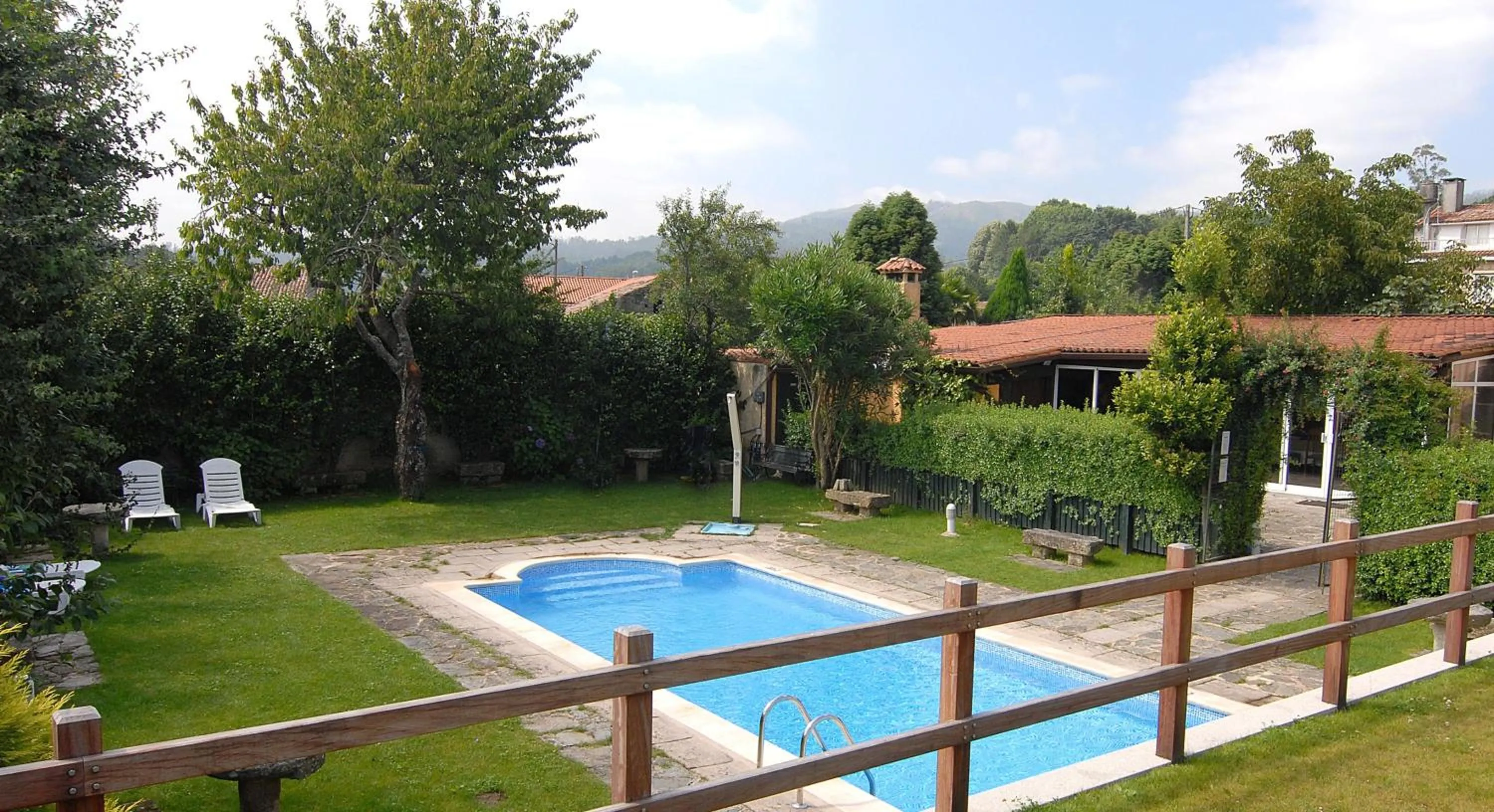 Swimming pool in Hotel Gastronómico Casa Rosalia