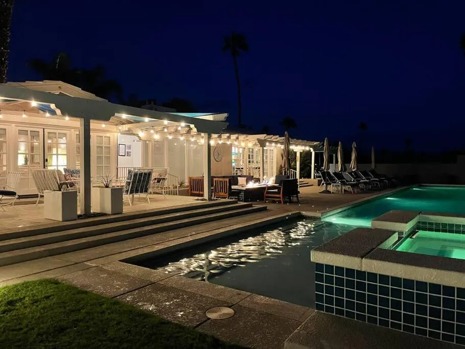 Near Downtown Palm Springs, 7 BD 7 BTH, 80FT Pool, Pickleball