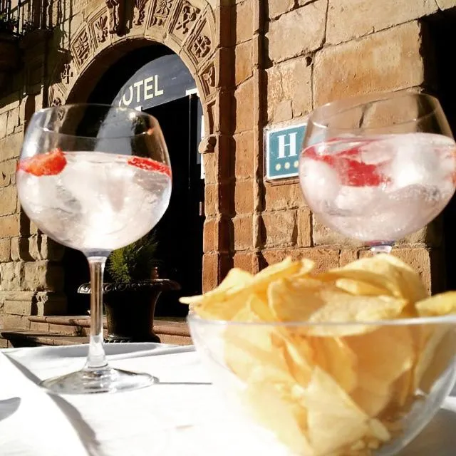 Lounge or bar in Hotel Museo Los Infantes