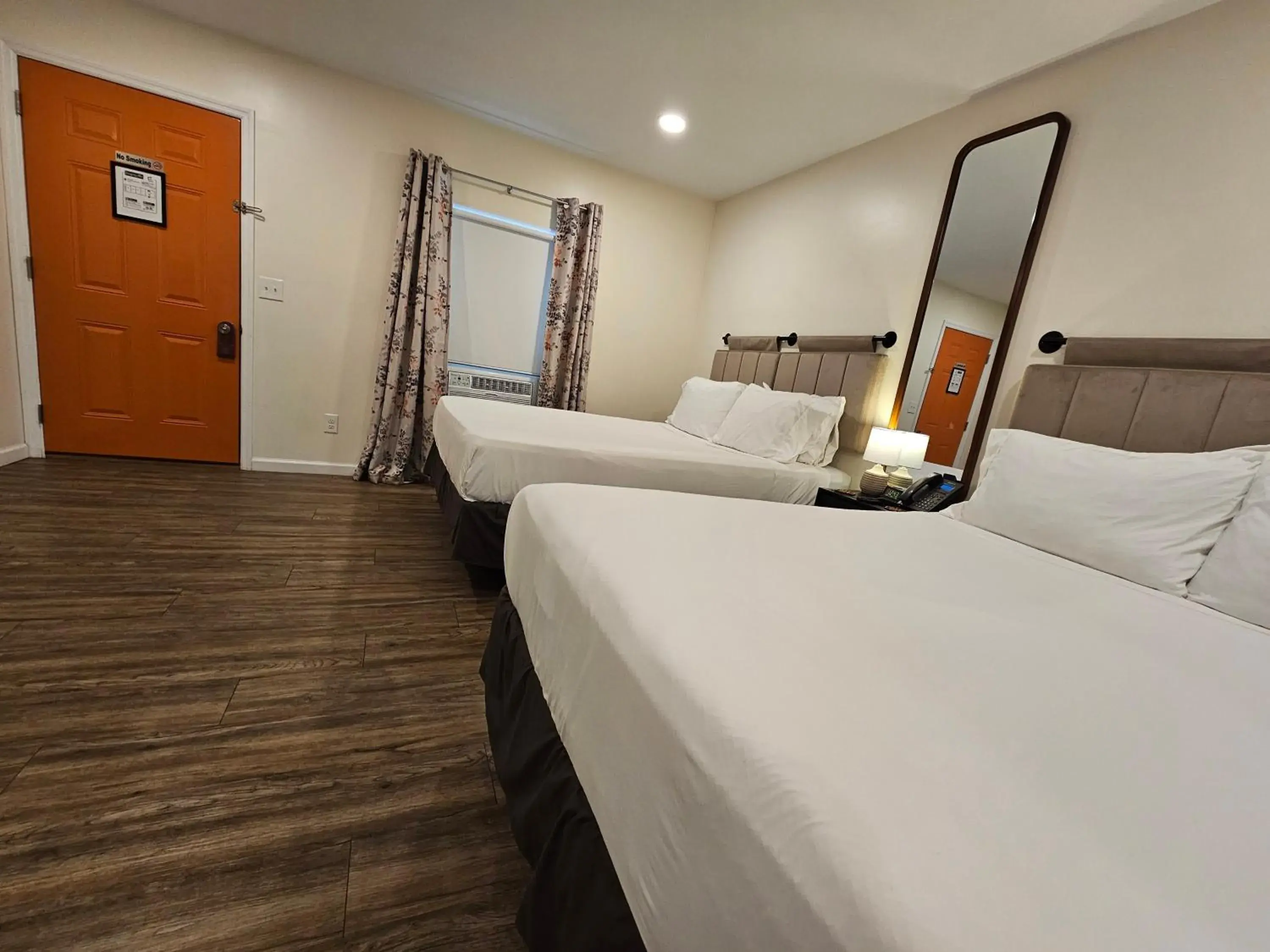 Bed in The Honey Bee Motel Bed in The Honey Bee Motel