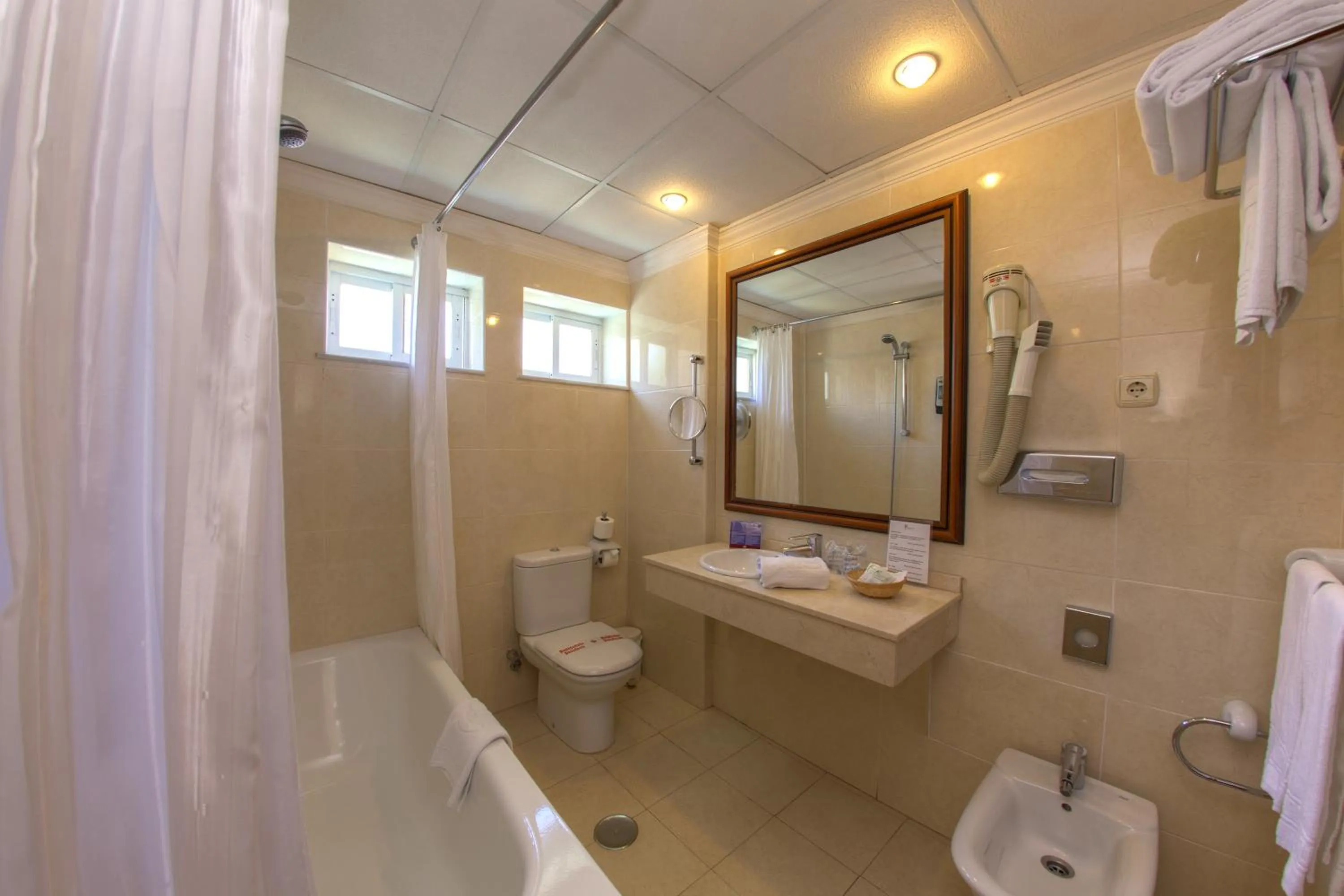 Shower in Hotel MS Tropicana Costa del Sol