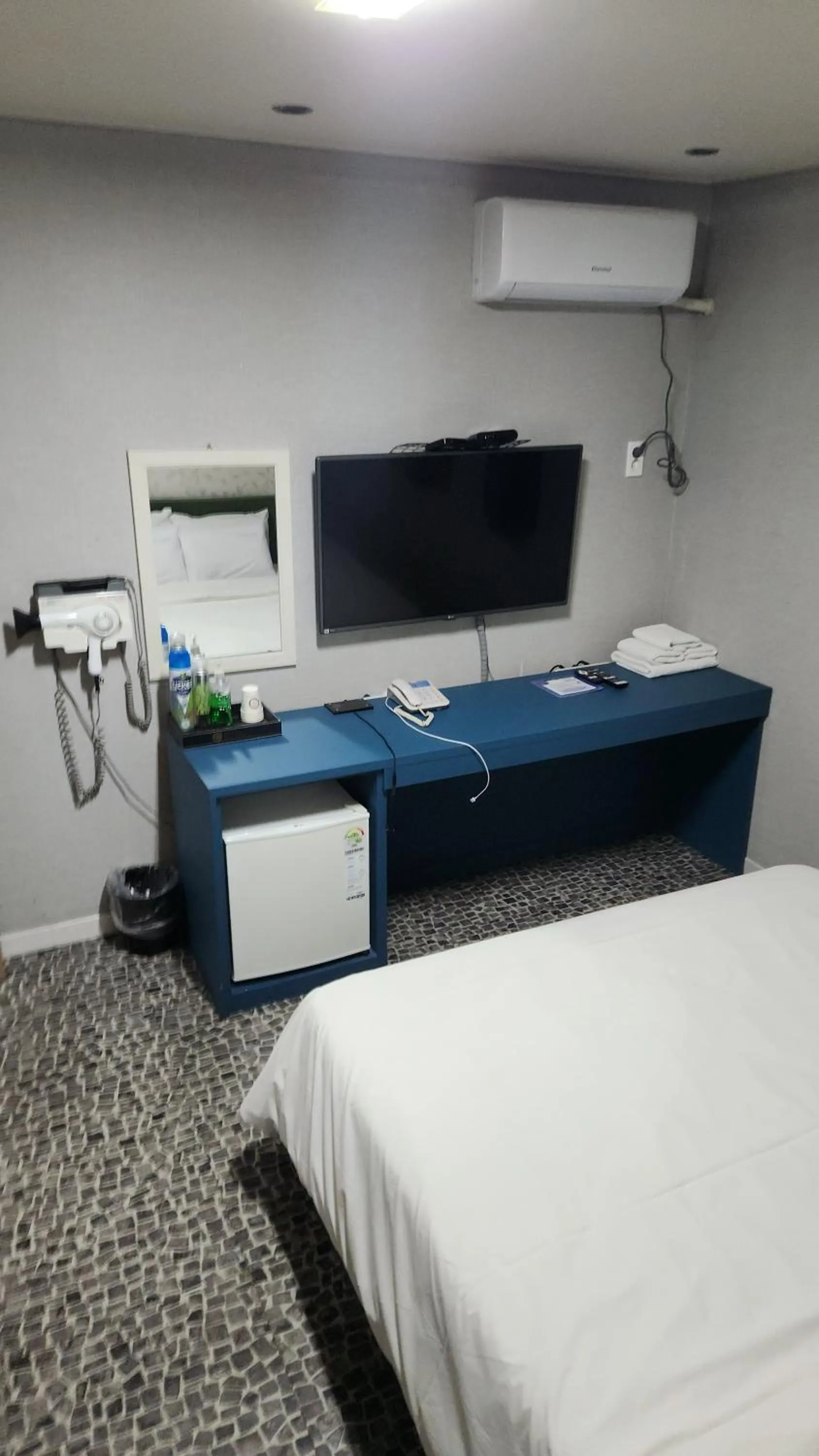 Bed in Galleria Hotel