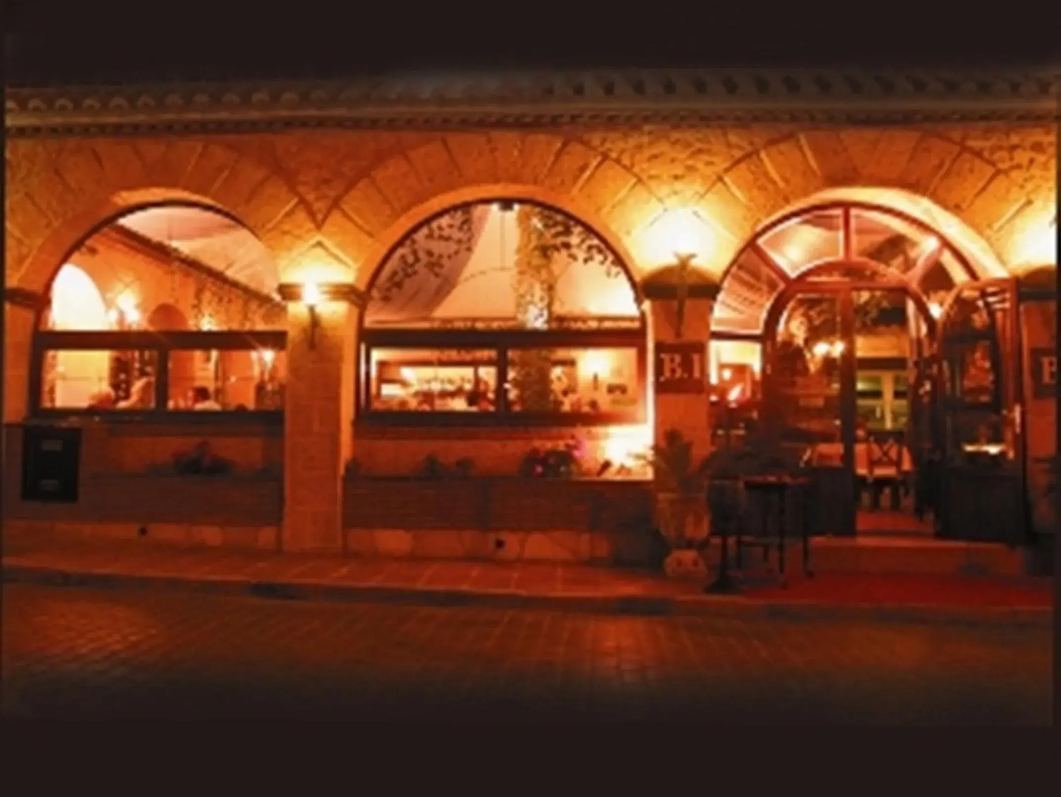 Facade/entrance in Los Arcos Facade/entrance in Los Arcos