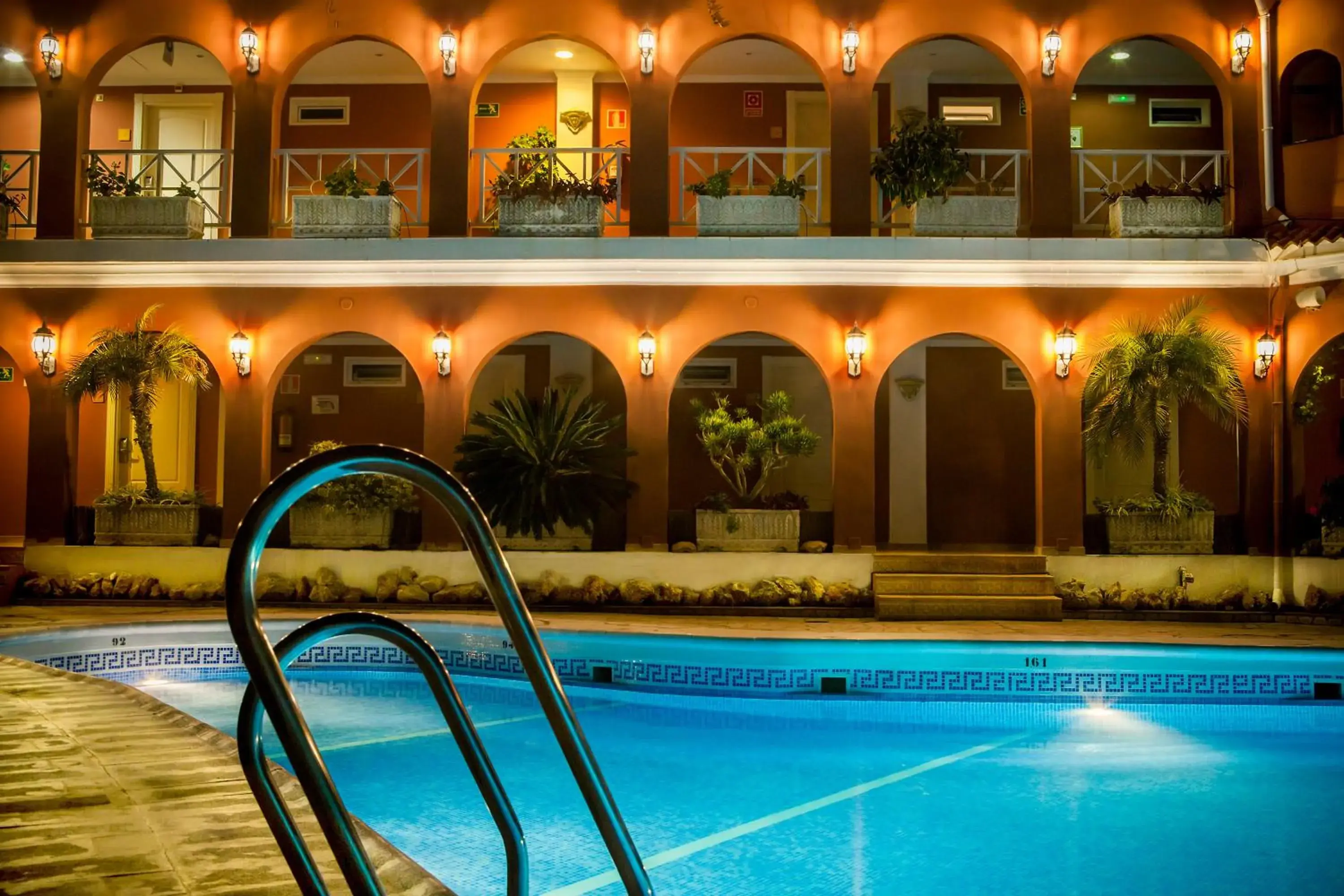 Swimming pool in Los Arcos Swimming pool in Los Arcos