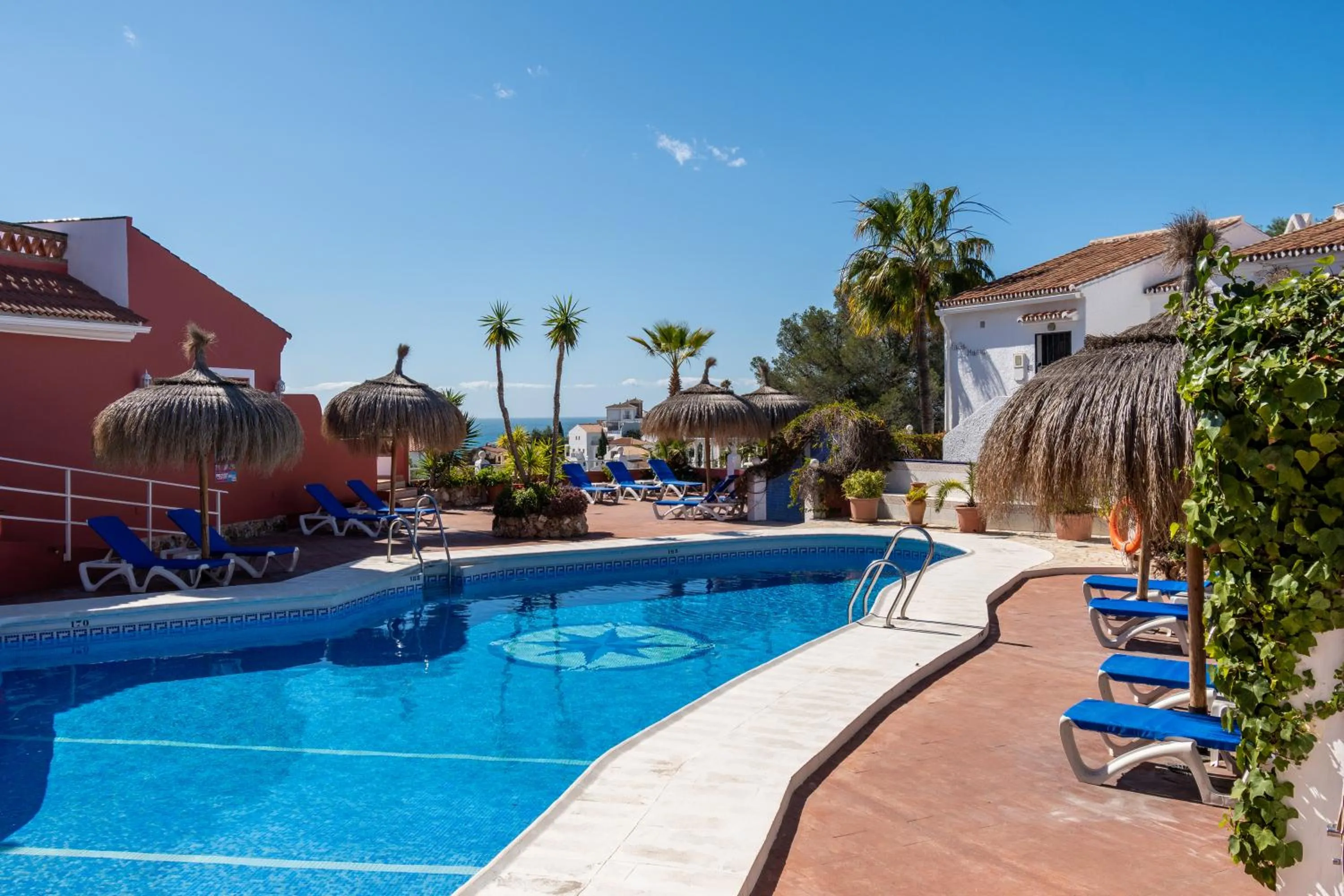 Swimming pool in Los Arcos