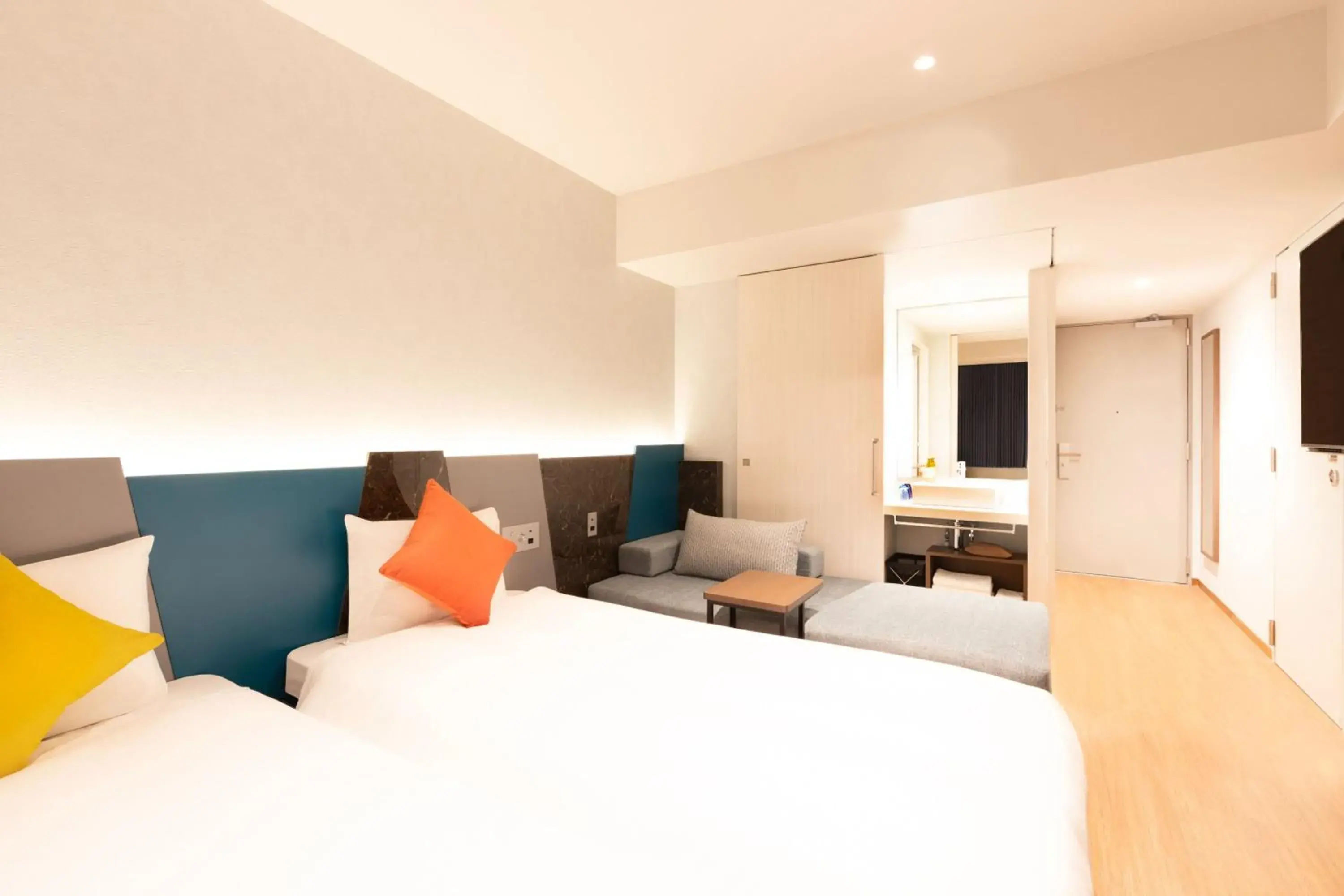 Bed in karaksa hotel colors Tokyo Yaesu Bed in karaksa hotel colors Tokyo Yaesu