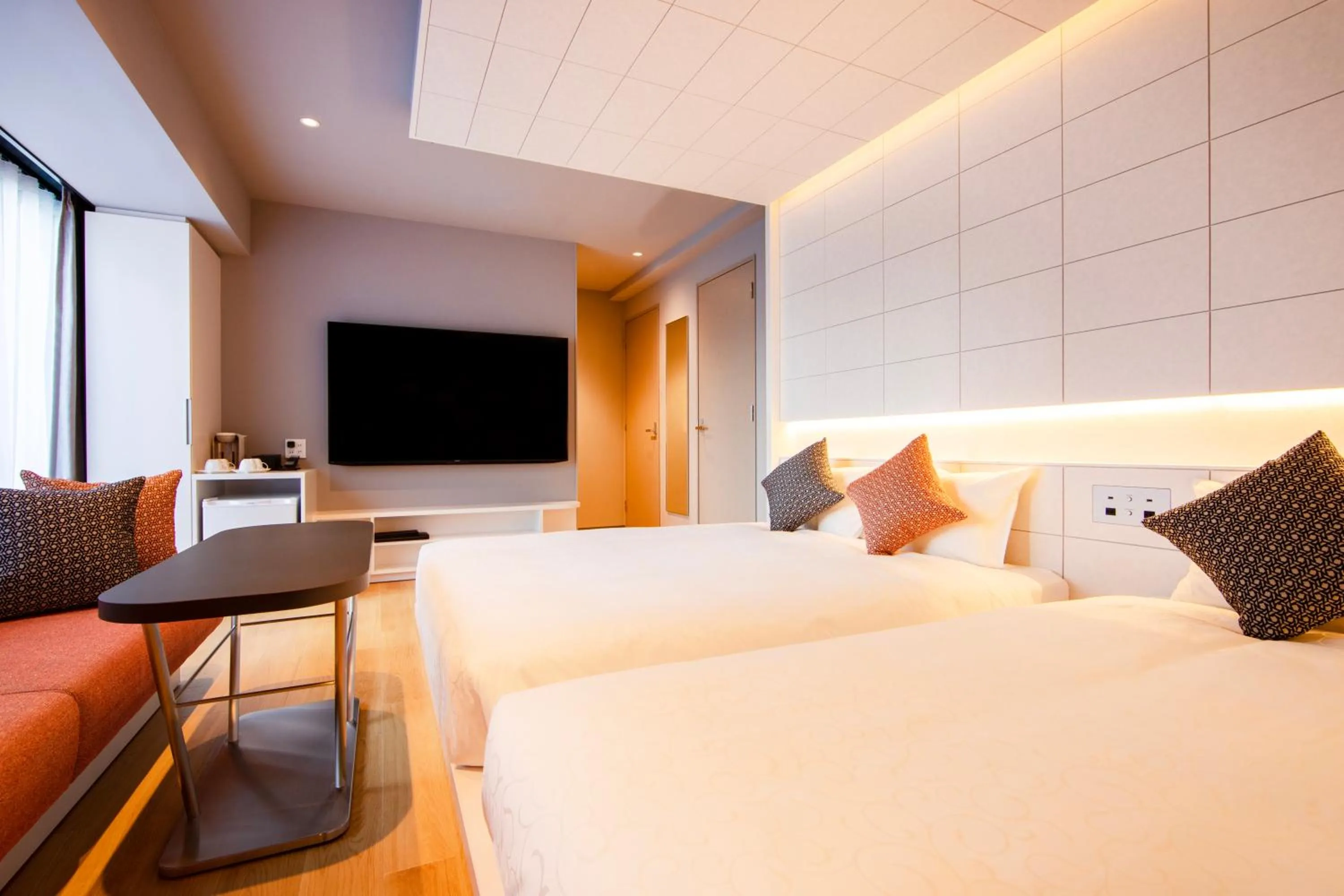 Bed in karaksa hotel colors Tokyo Yaesu