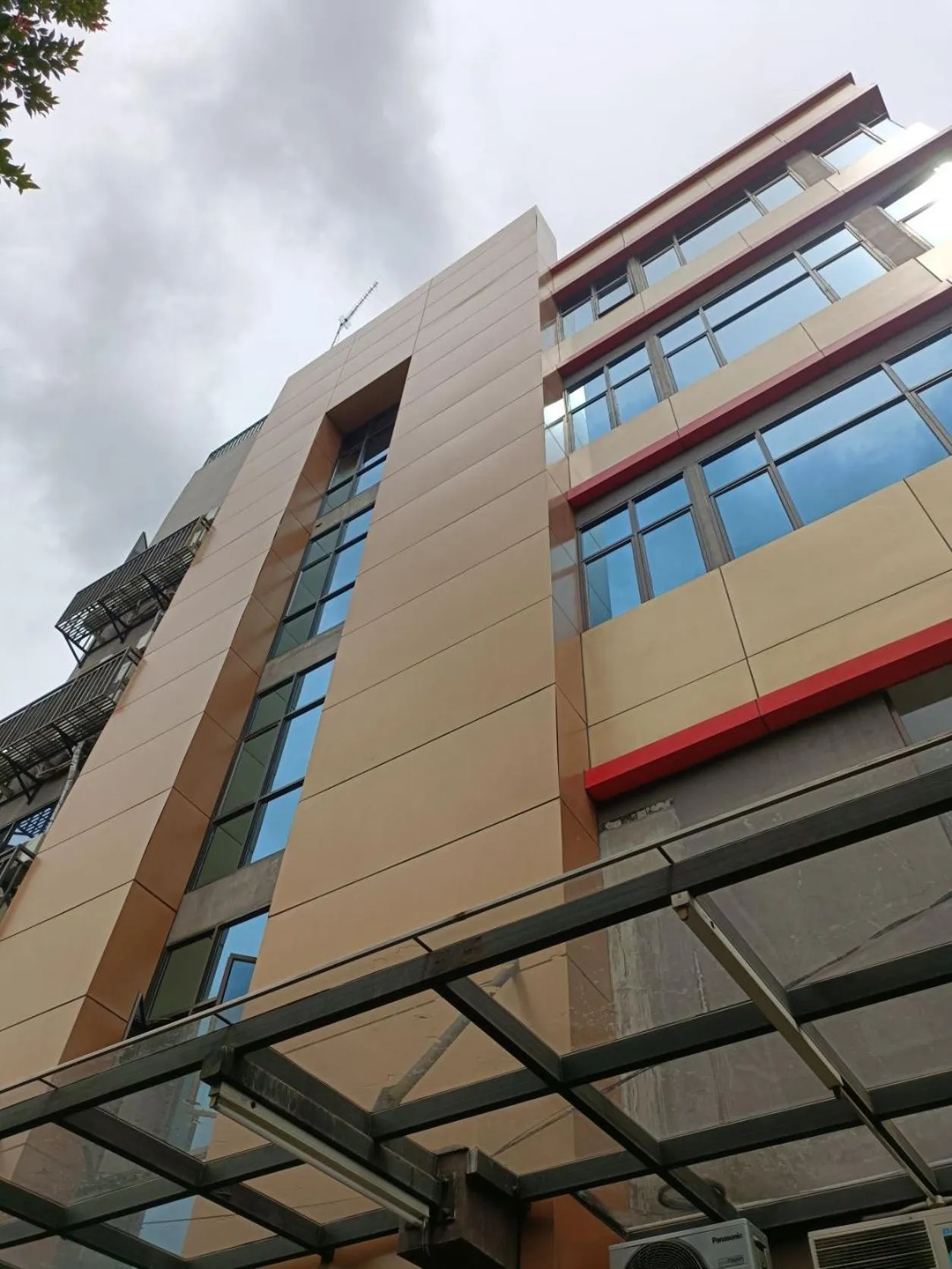 Property building in Odua Golden Mansyur Medan