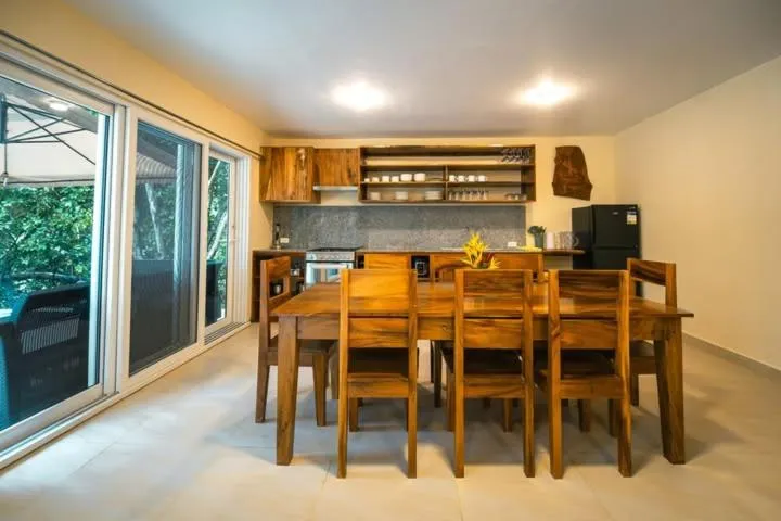 Antique Amor Bungalows & Villas