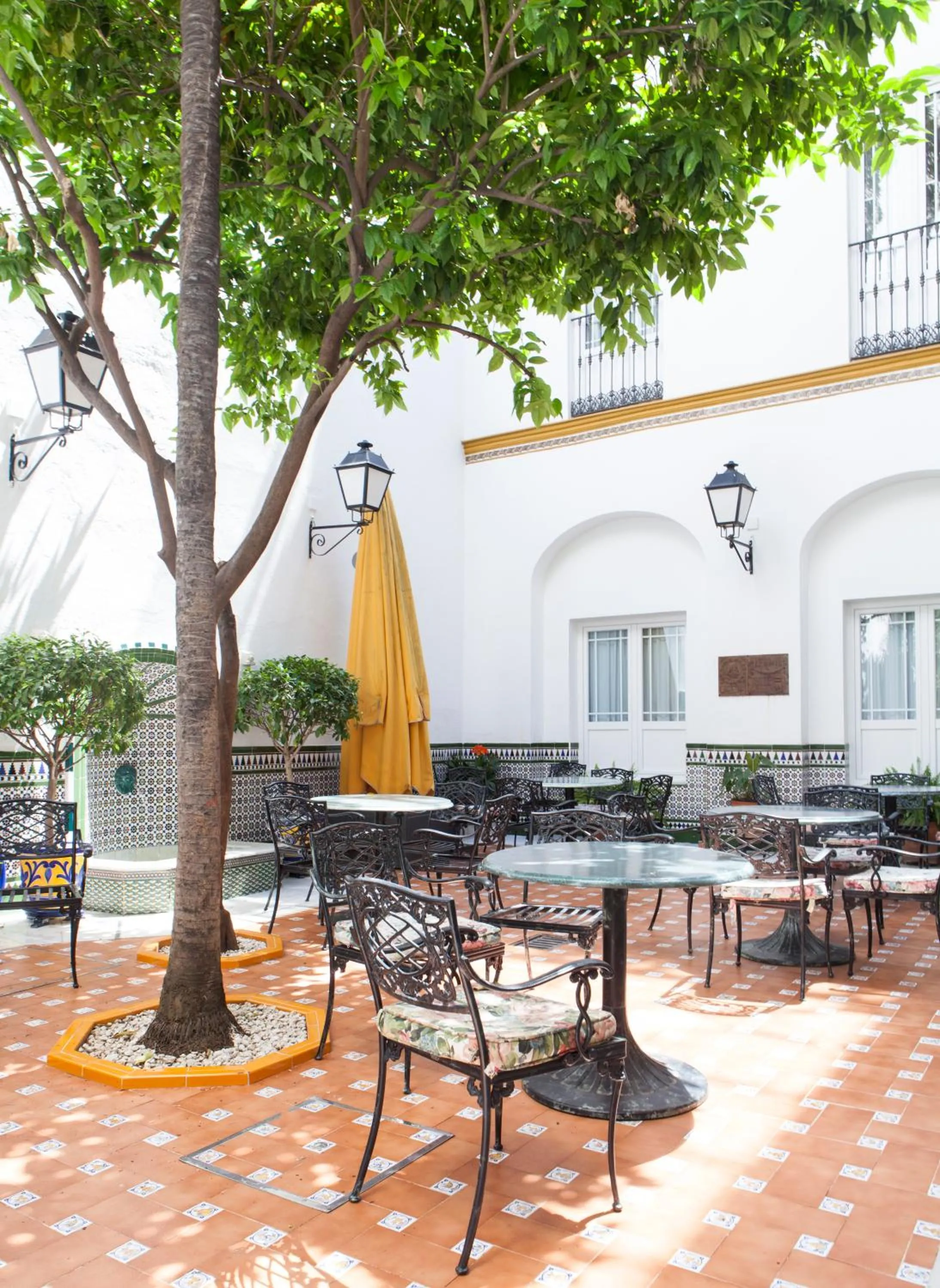 Patio in Hotel Cervantes
