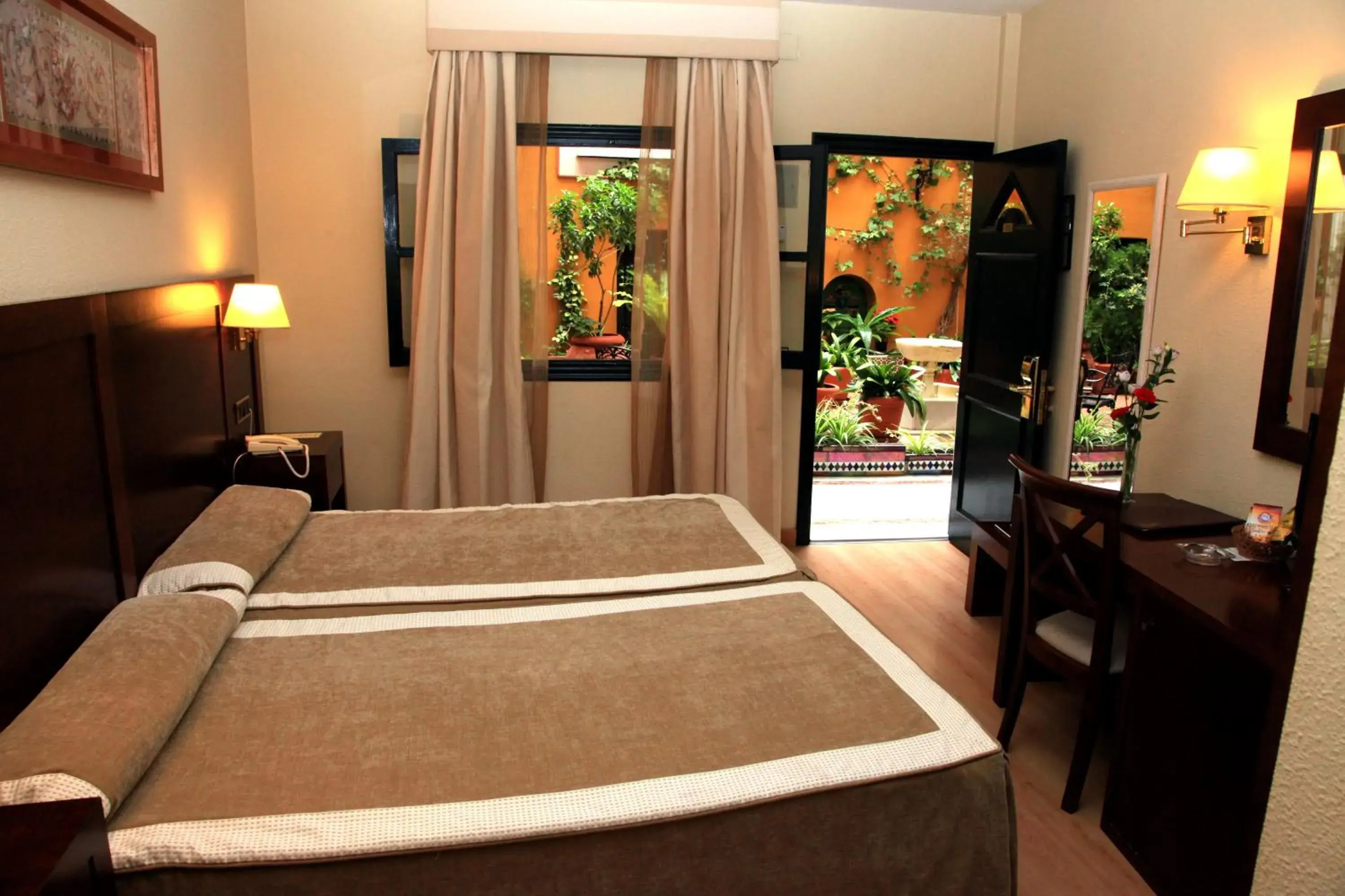 Bedroom, Bed in Hotel Cervantes Bedroom, Bed in Hotel Cervantes